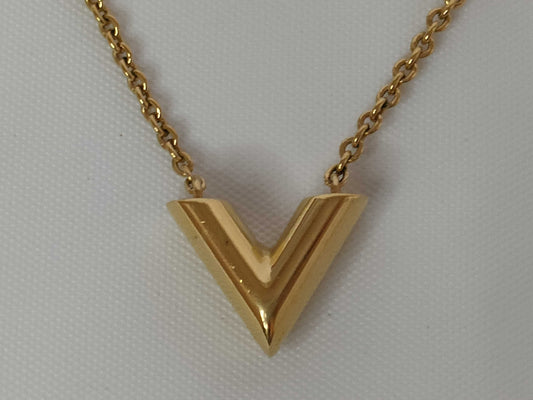 LOUIS VUITTON LV Essential V Necklace Necklace