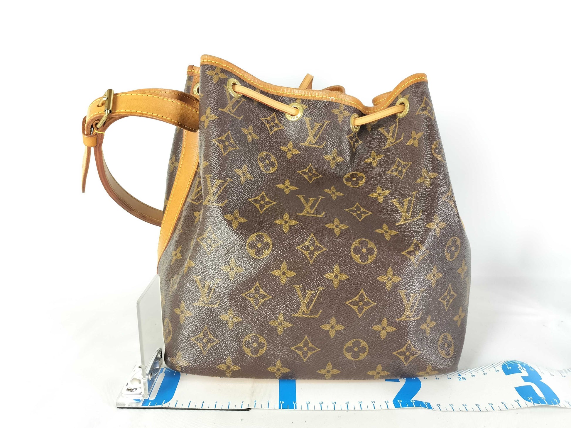 LOUIS VUITTON Monogram Louis Vuitton Drawstring Shoulder Bag Petit Noe M42226 Monogram AR0050 Shoulder Bag