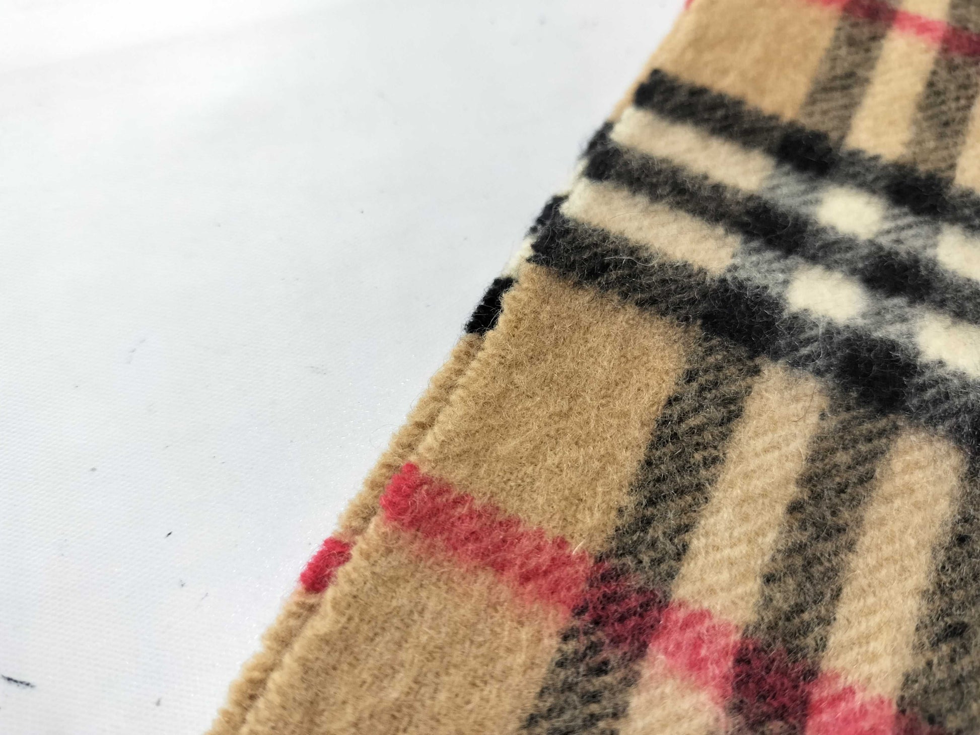 Burberrys Fringe Scarf, Nova Check, Made in England, 100% Cashmere, Beige