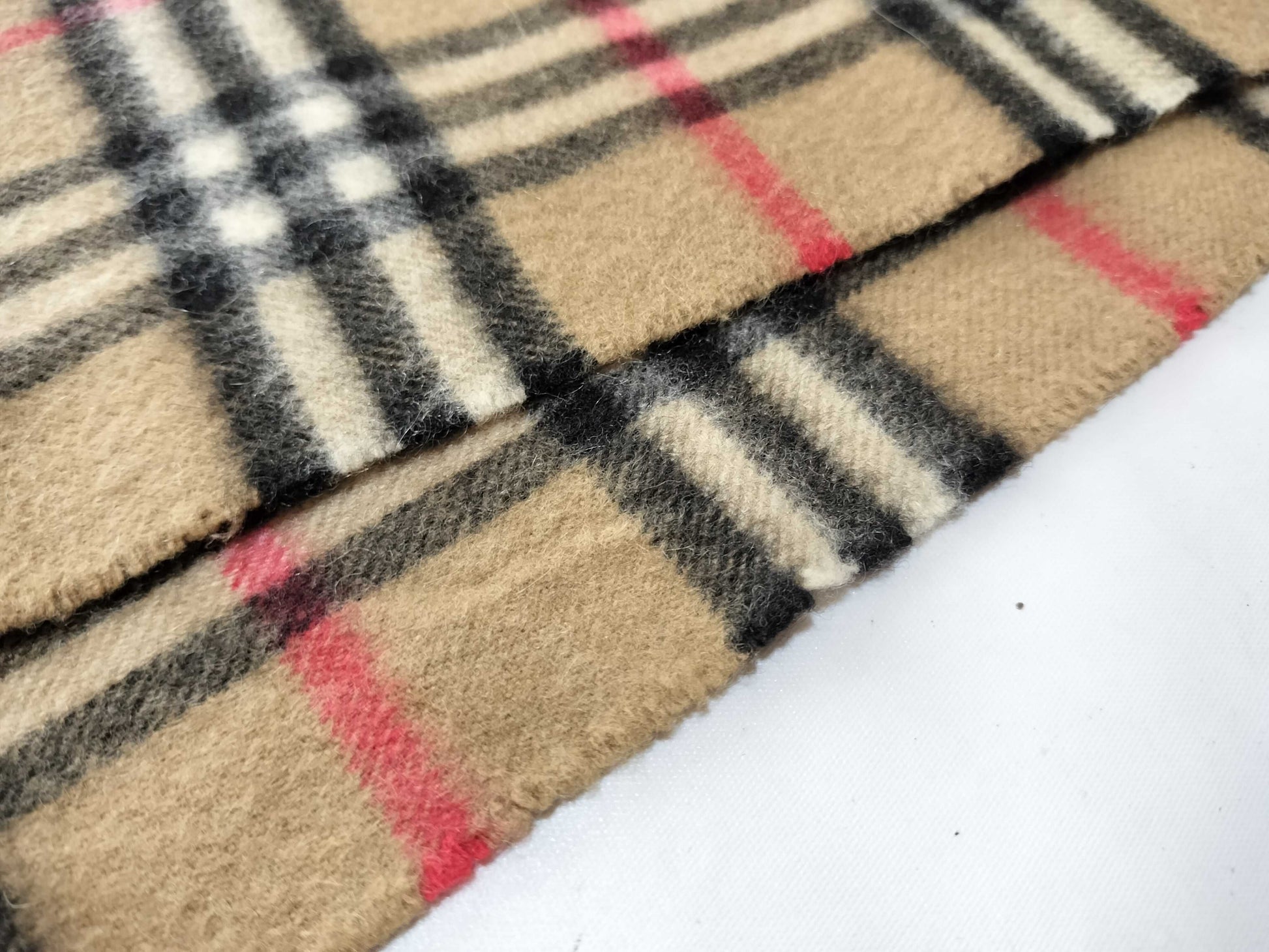 Burberrys Fringe Scarf, Nova Check, Made in England, 100% Cashmere, Beige