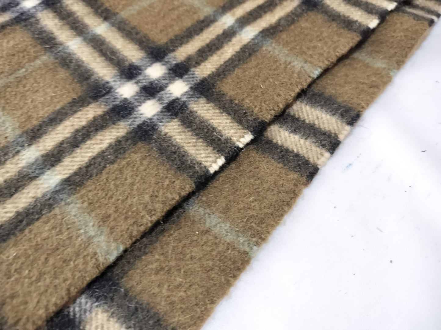 Burberrys Fringe Scarf, Nova Check, Made in England, 100% Cashmere, Olive