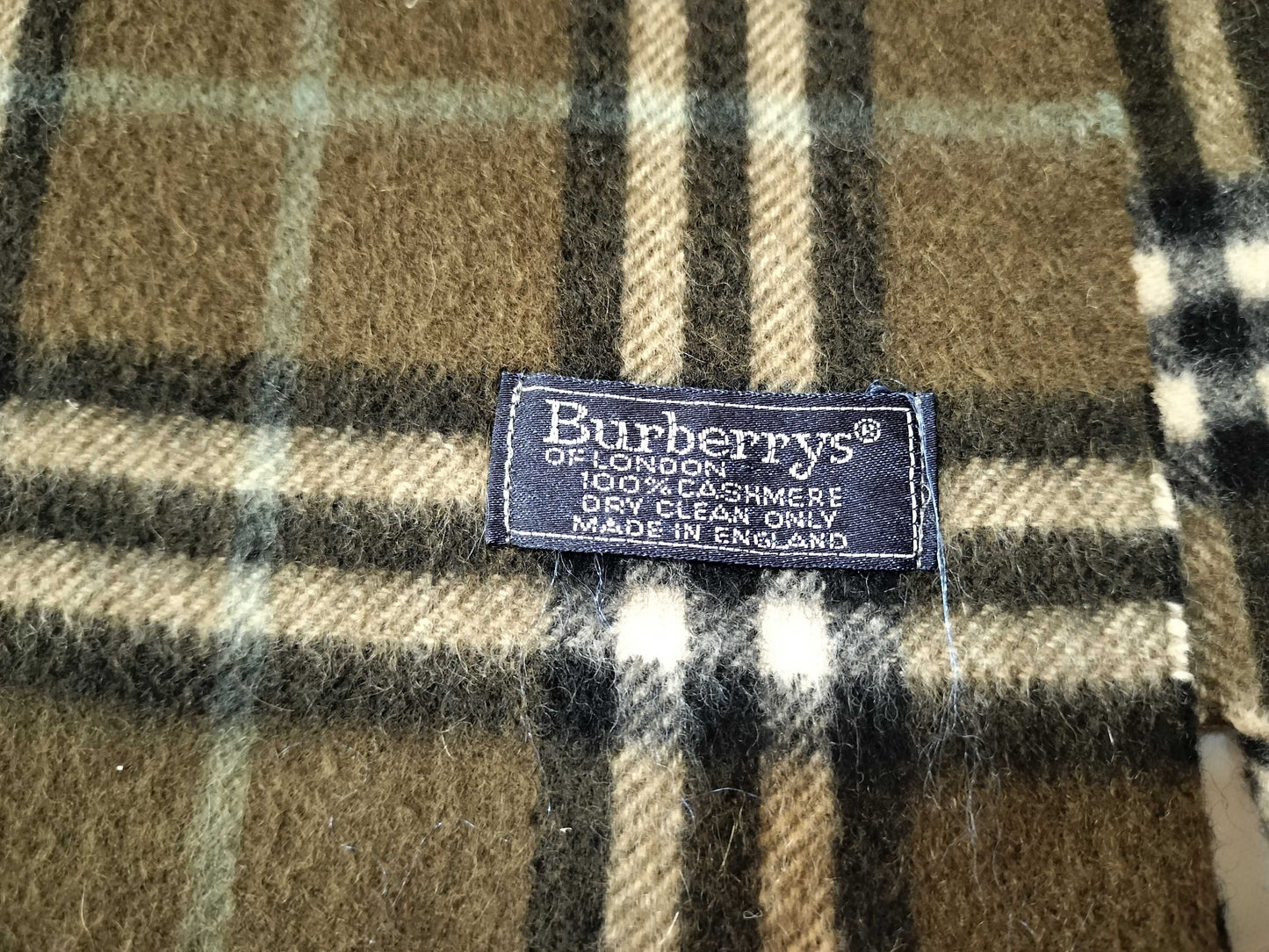 Burberrys Fringe Scarf, Nova Check, Made in England, 100% Cashmere, Olive