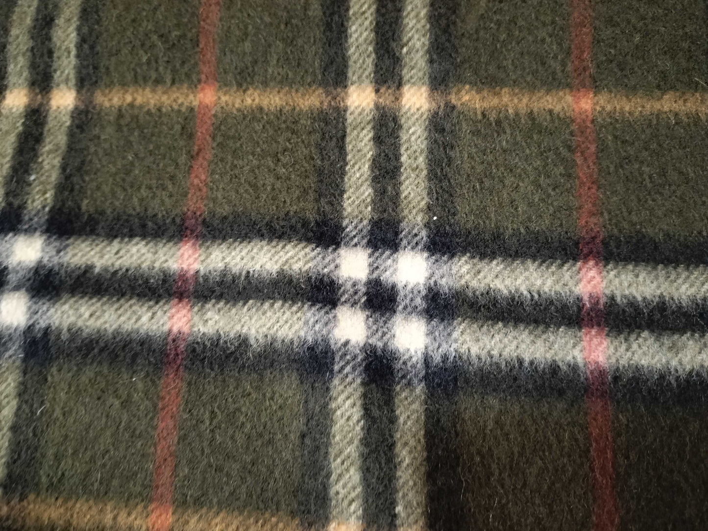 BURBERRY London / Fringe Scarf / Nova Check / Made in England / 100% Cashmere / Olive Scarf