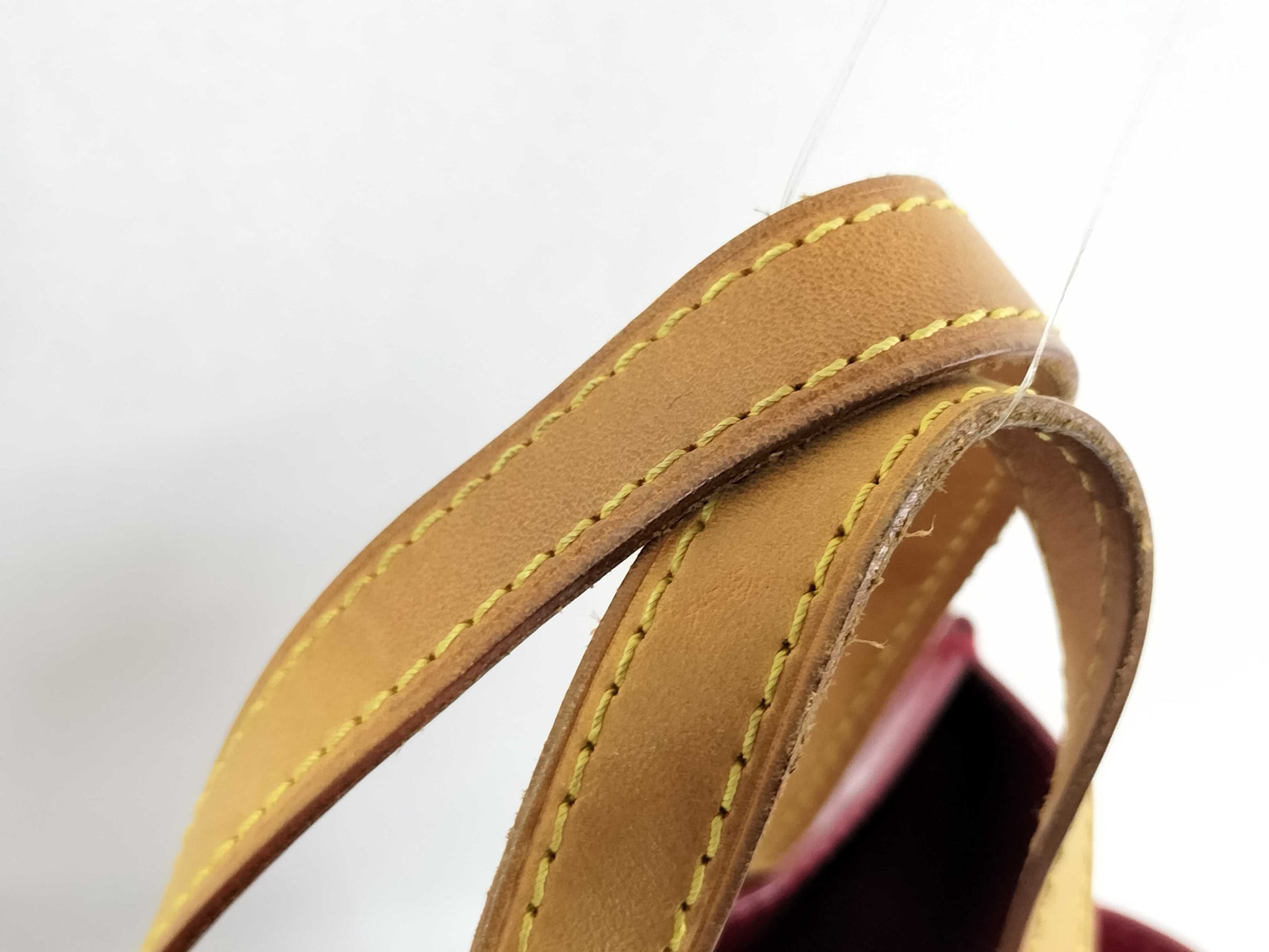 LOUIS VUITTON Vernis Louis Vuitton M91990 Monogram Vernis Reed PM Red Handbag