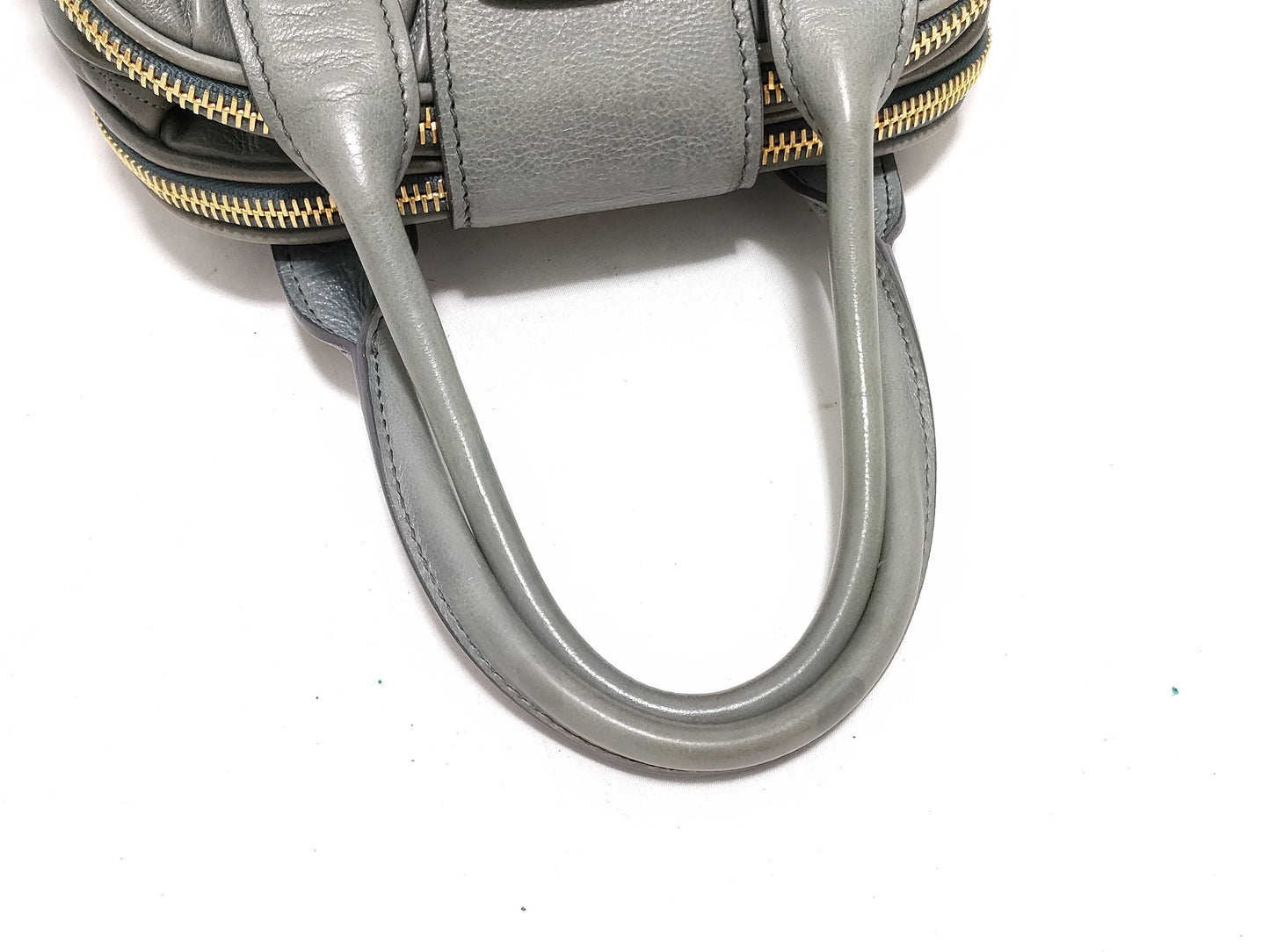 Miu Miu Miu Miu Matelasse 2-way handbag/shoulder bag with gold hardware