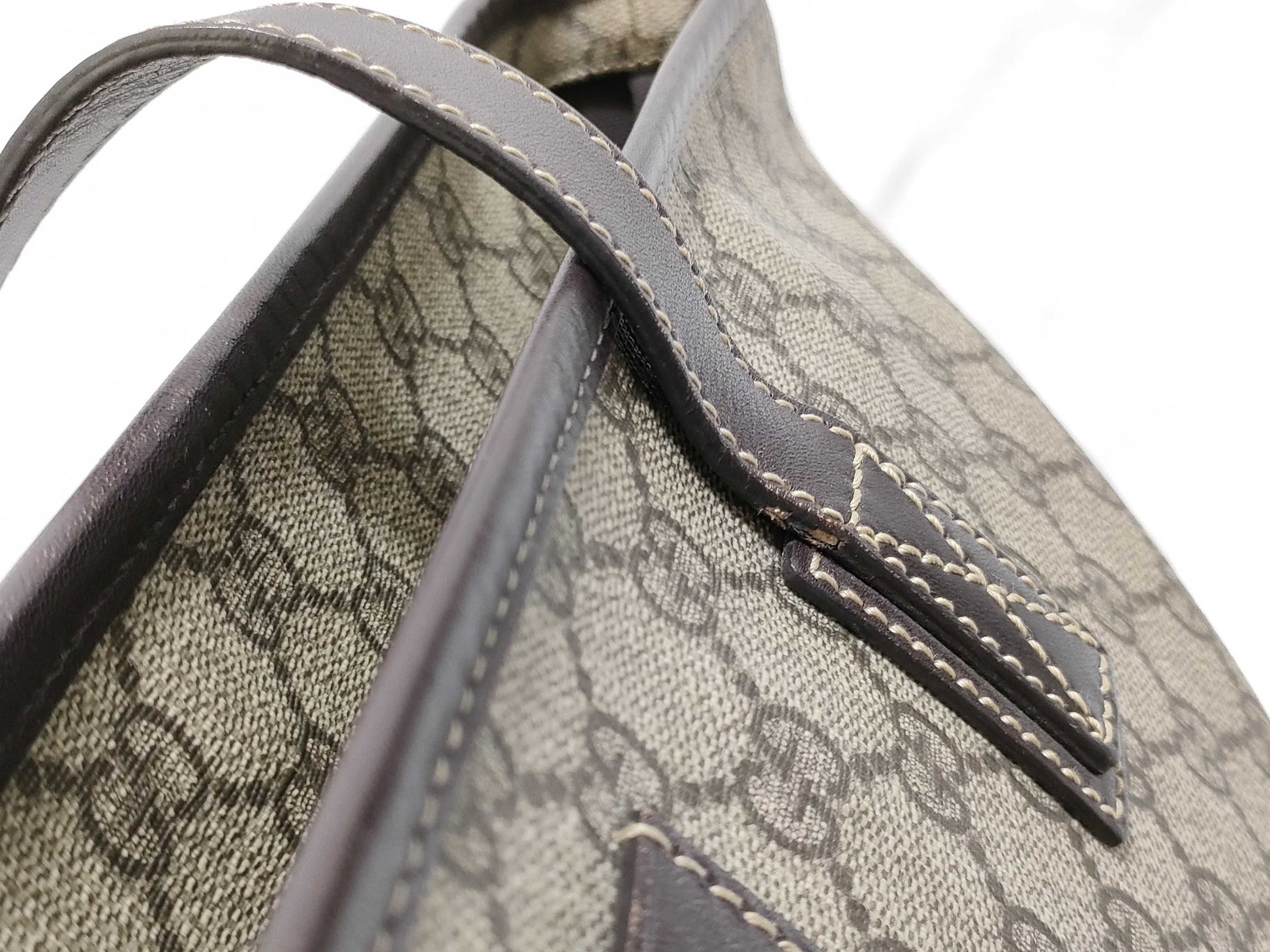 GUCCI GG Supreme GUCCI Handbag Handbag