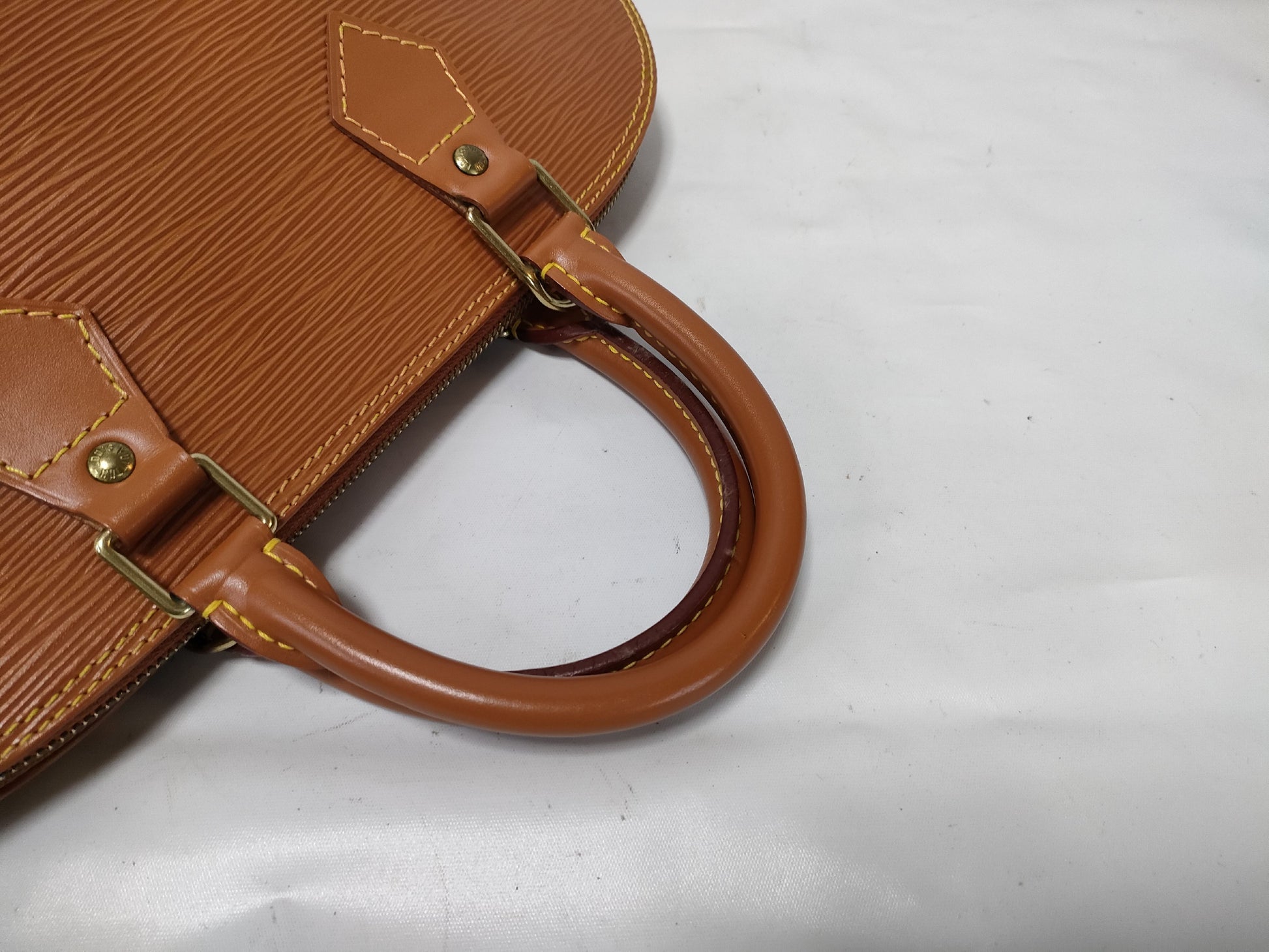 LOUIS VUITTON Alma Epi M52148 Handbag