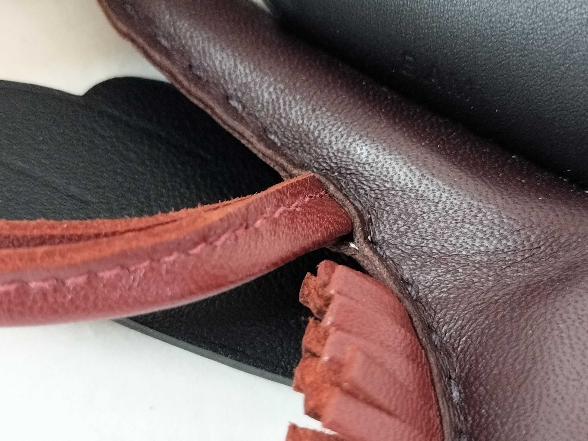 HERMES Rodeo Charm Pegasus MM Rouge Serie Rouge H Black B Engraved Charm