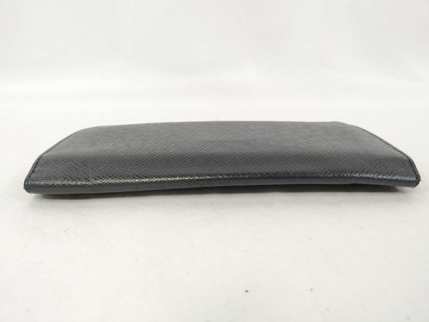 LOUIS VUITTON Taiga Portefeuille Brazza M32572 MB0139 Wallet