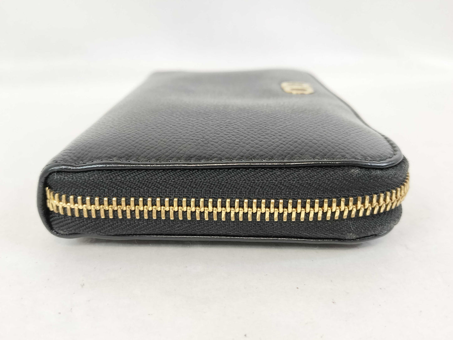 Salvatore Ferragamo Salvatore Ferragamo Round Zip Wallet Black Leather Gancini Wallet