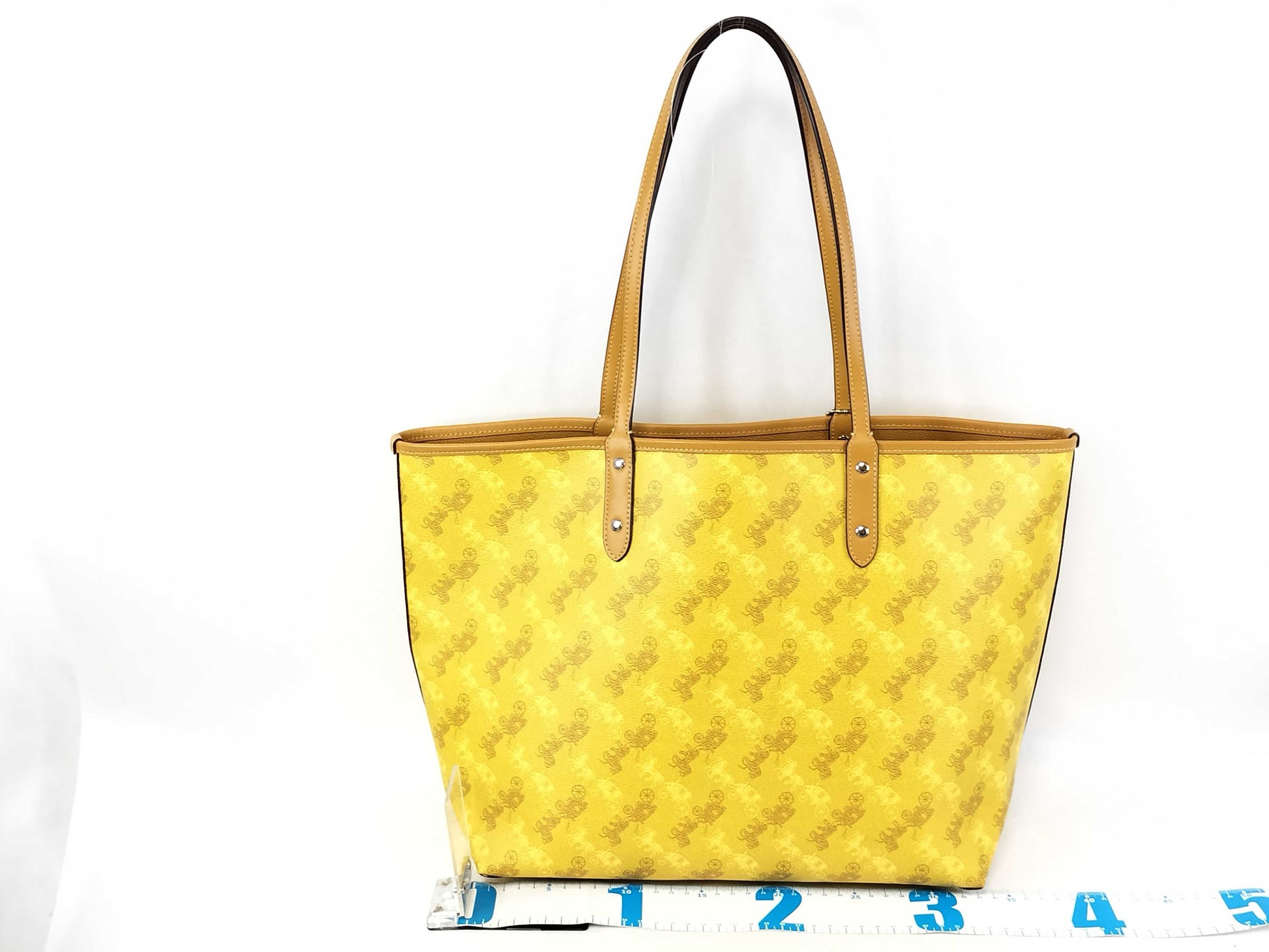 COACH Horse and Carriage Tote Bag in Yellow Multi Leather F82134