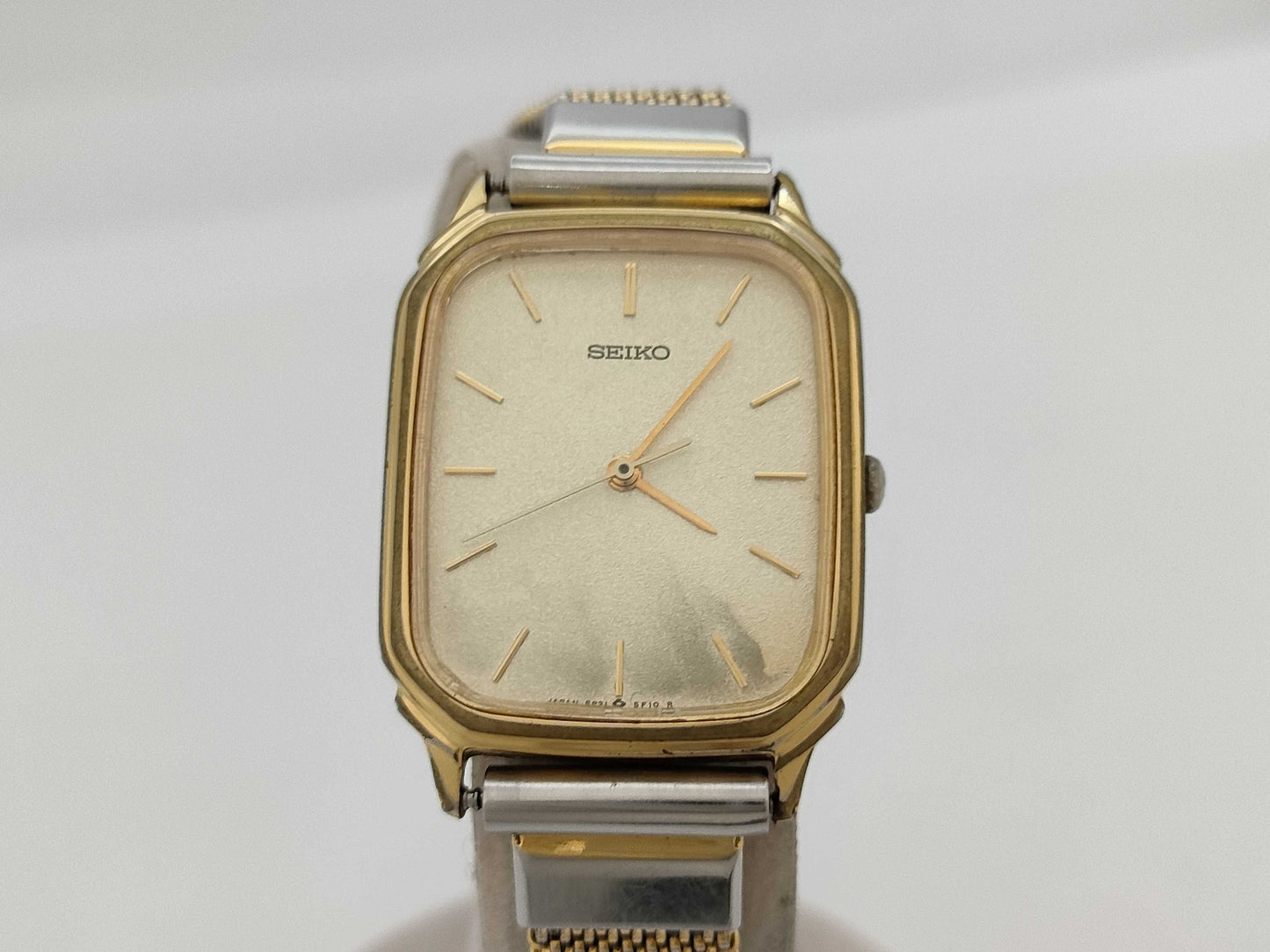 SEIKO 5P31-5D8B 032382 Quartz Women's Watch