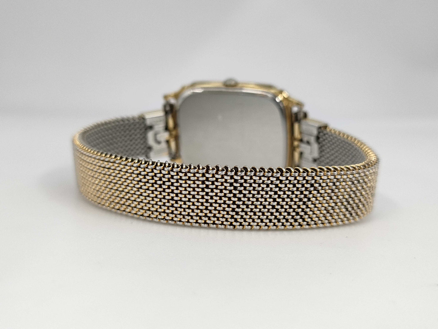 SEIKO 5P31-5D8B 032382 Quartz Women's Watch