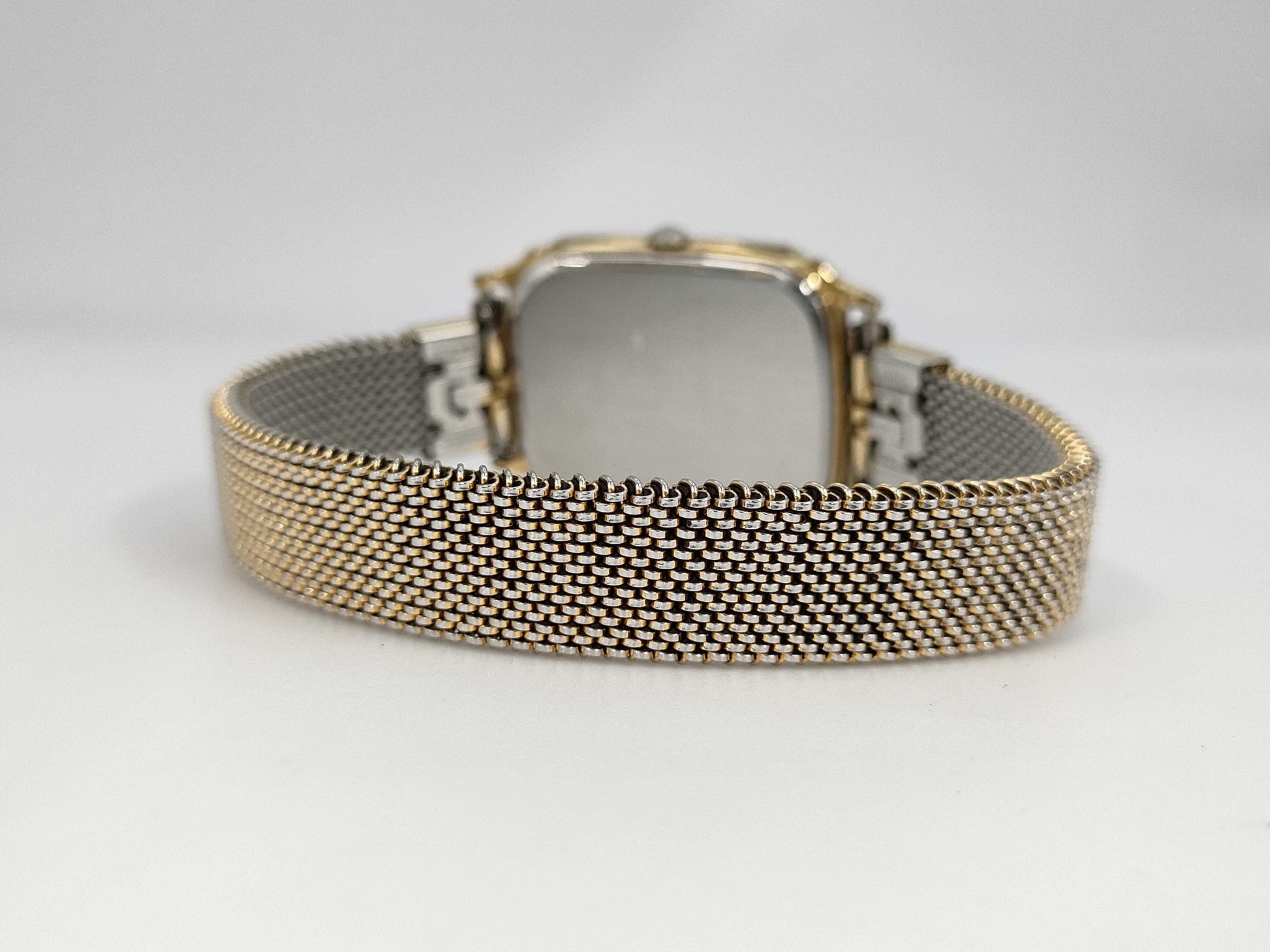 SEIKO 5P31-5D8B 032382 Quartz Women's Watch