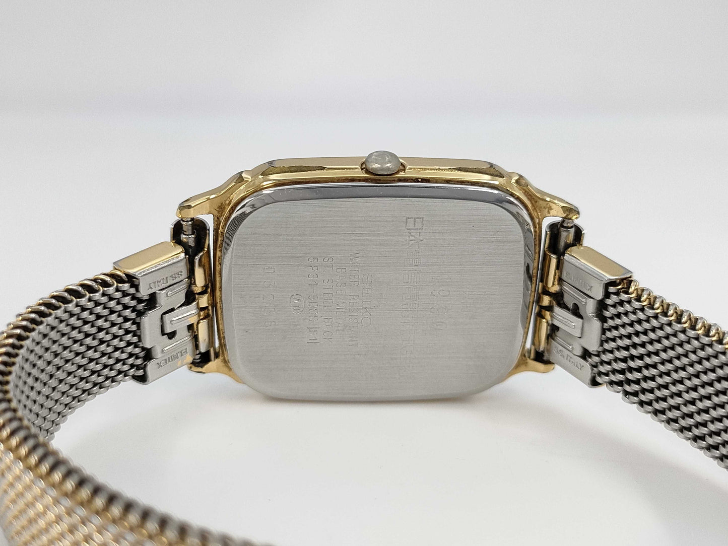 SEIKO 5P31-5D8B 032382 Quartz Women's Watch