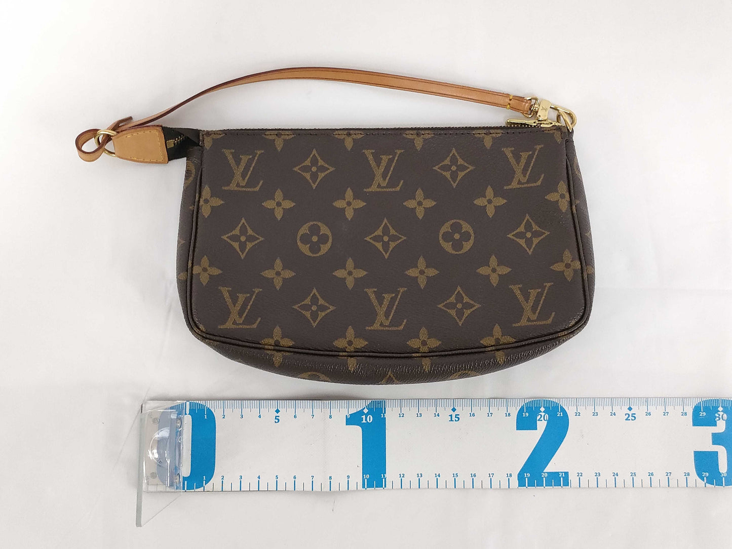 LOUIS VUITTON Monogram Pochette Accessoires M51980 Pouch