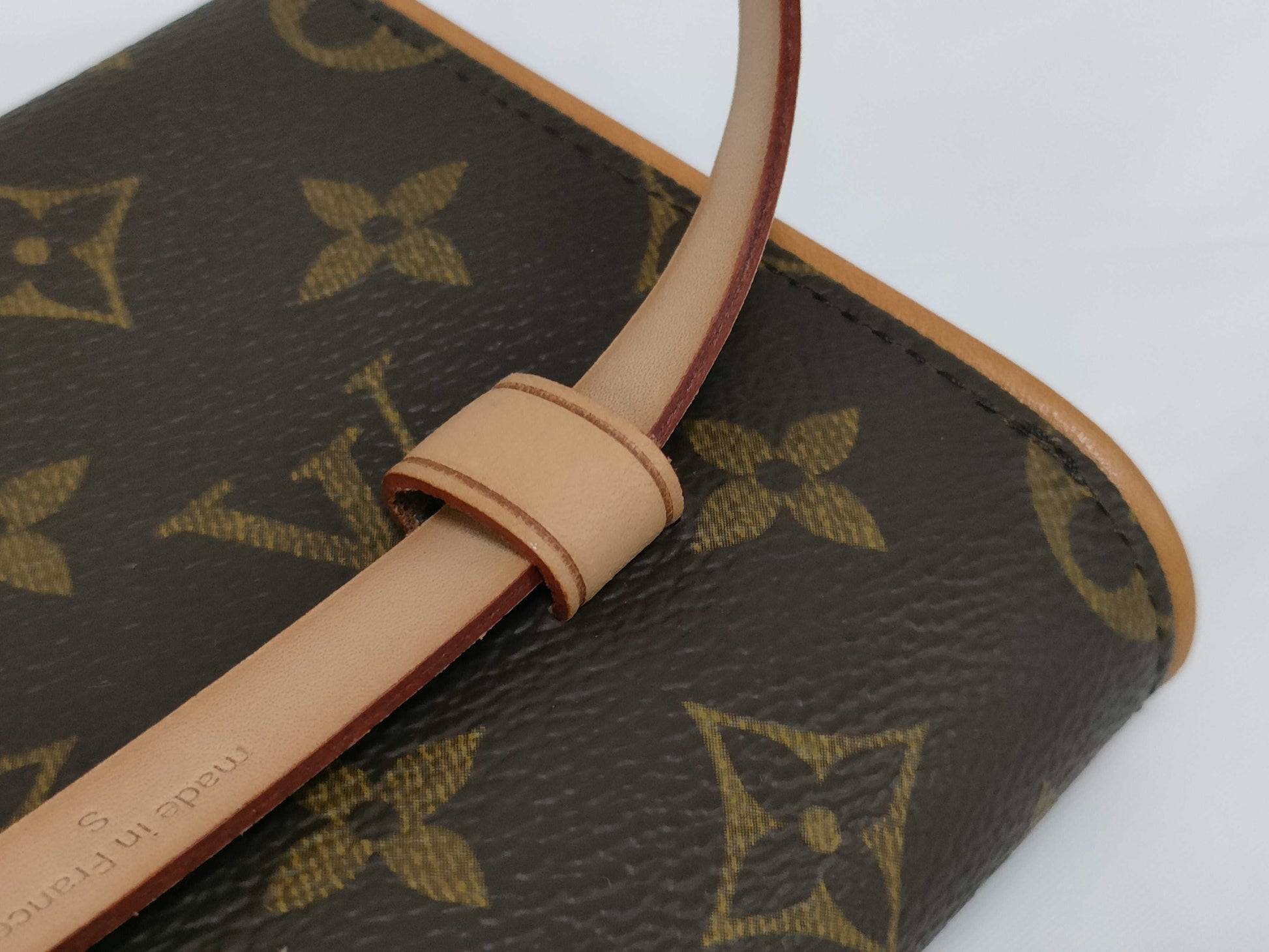 LOUIS VUITTON Monogram Pochette Florentine M51855 Waist Bag