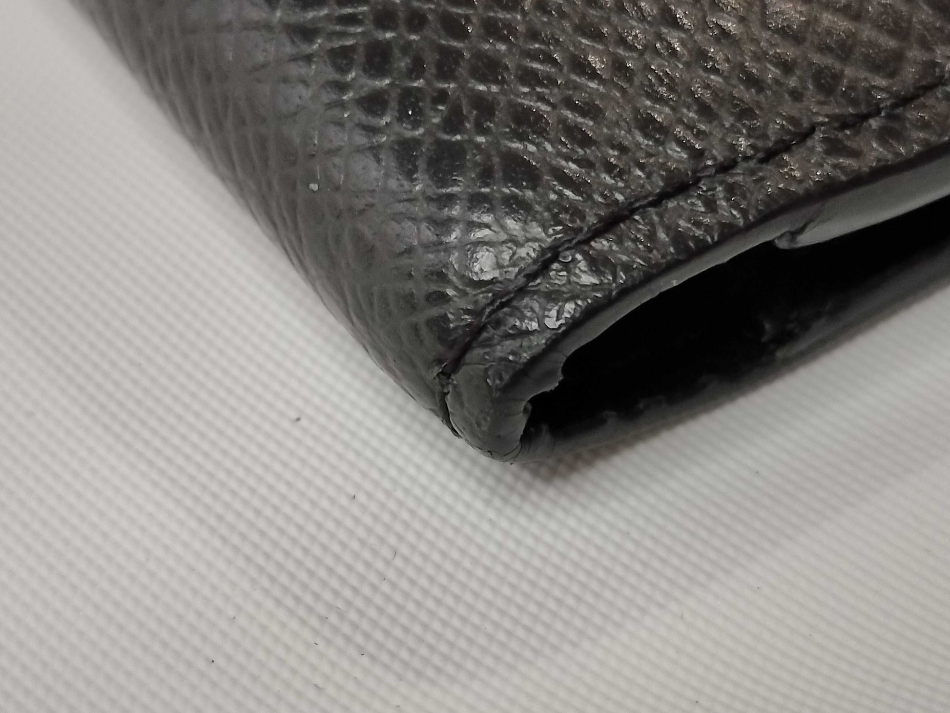 LOUIS VUITTON Taiga Portefeuille Alexandre NM M64597 Long Wallet