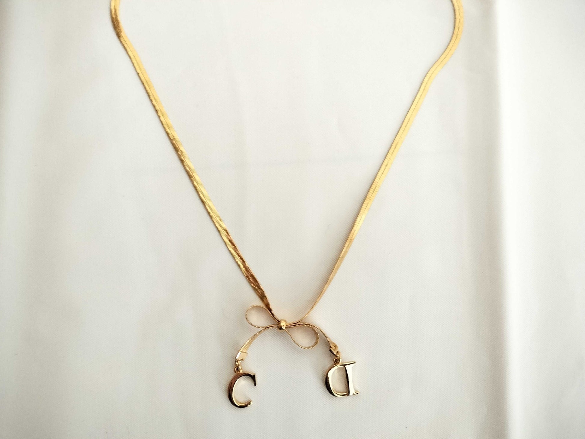 Dior ribbon motif necklace