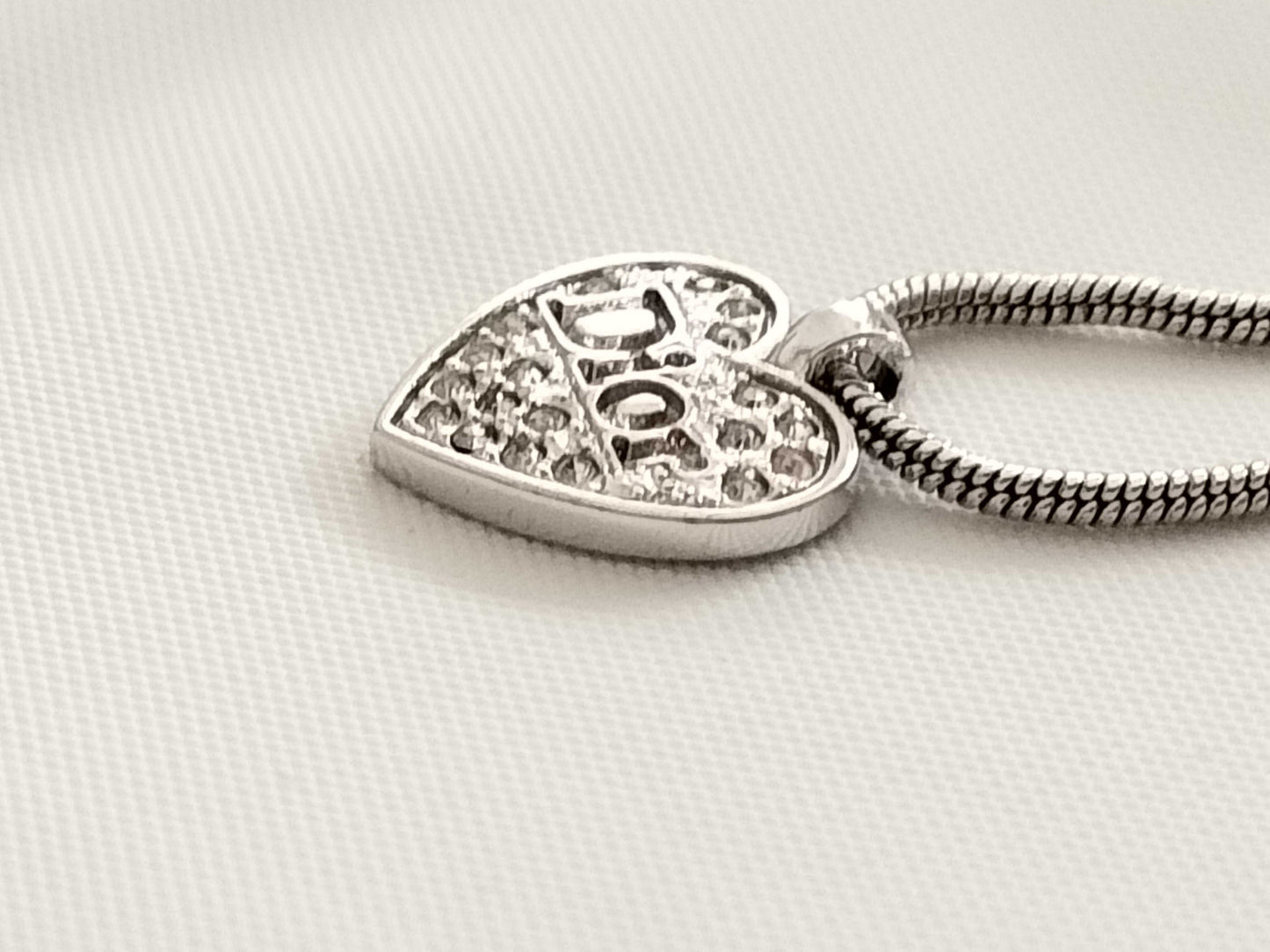 Dior Dior Heart Logo Silver Color Necklace Necklace Necklace