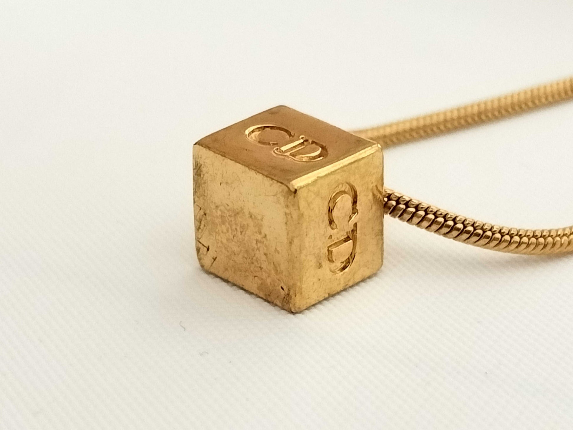 Dior Dior CD logo cube necklace gold color necklace necklace