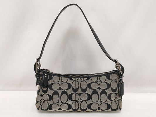 COACH Signature One-Shoulder Bag B05N 6371