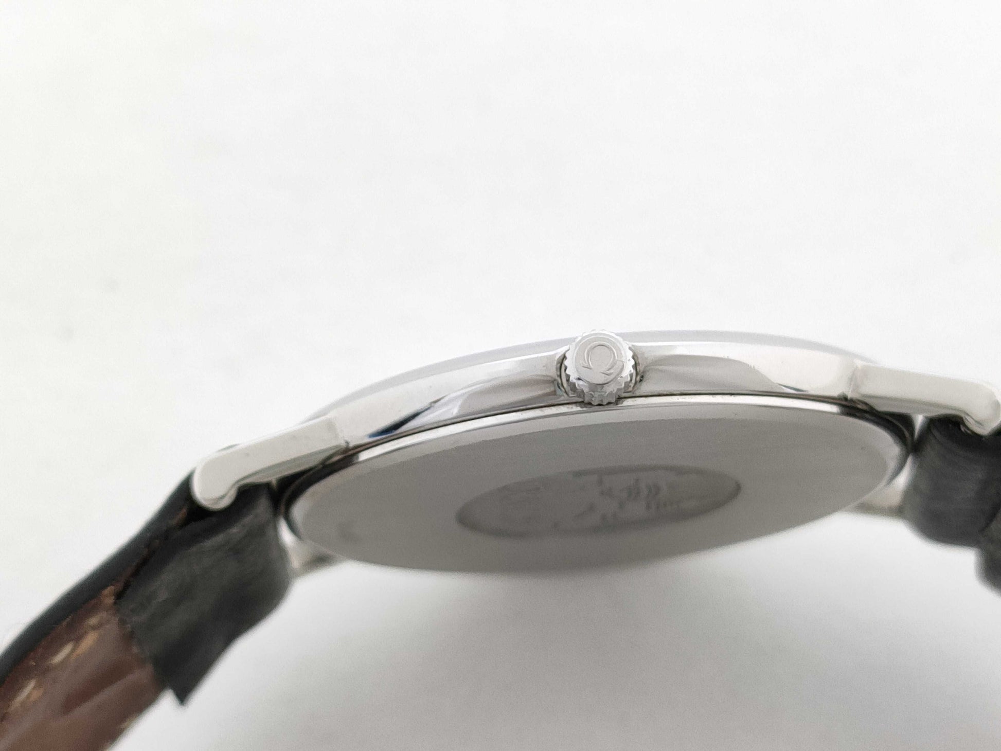  OMEGA De Ville Serial 56148537 Stainless Steel/Leather/QZ White Dial Non-Working/No Operational Guarantee Men's Watch