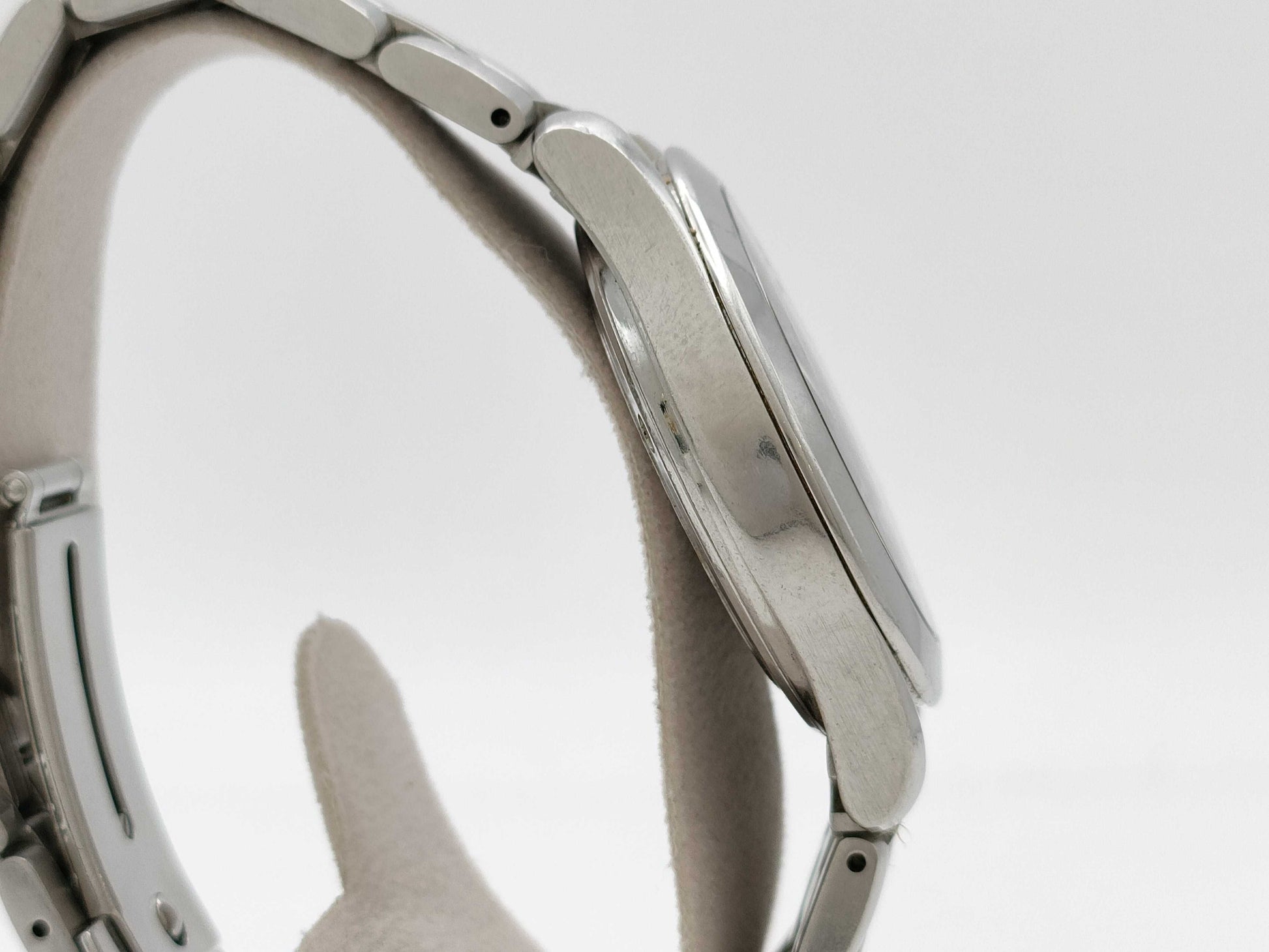 OMEGA Seamaster 2511.53 58101978 Quartz Black Dial Men's Watch 