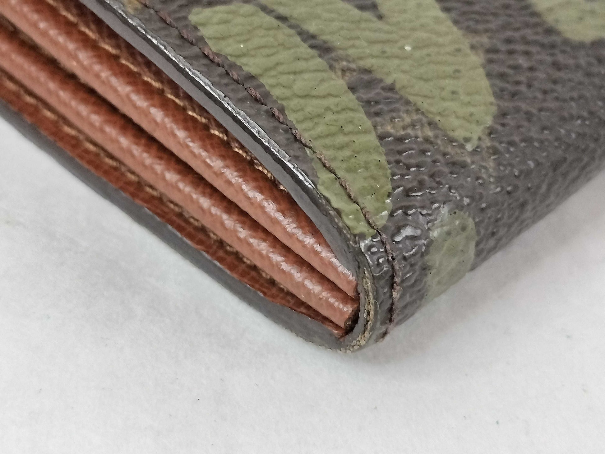LOUIS VUITTON Monogram LOUIS VUITTON Monogram Graffiti Monogram Pochette Porte Monnaie Credit Wallet