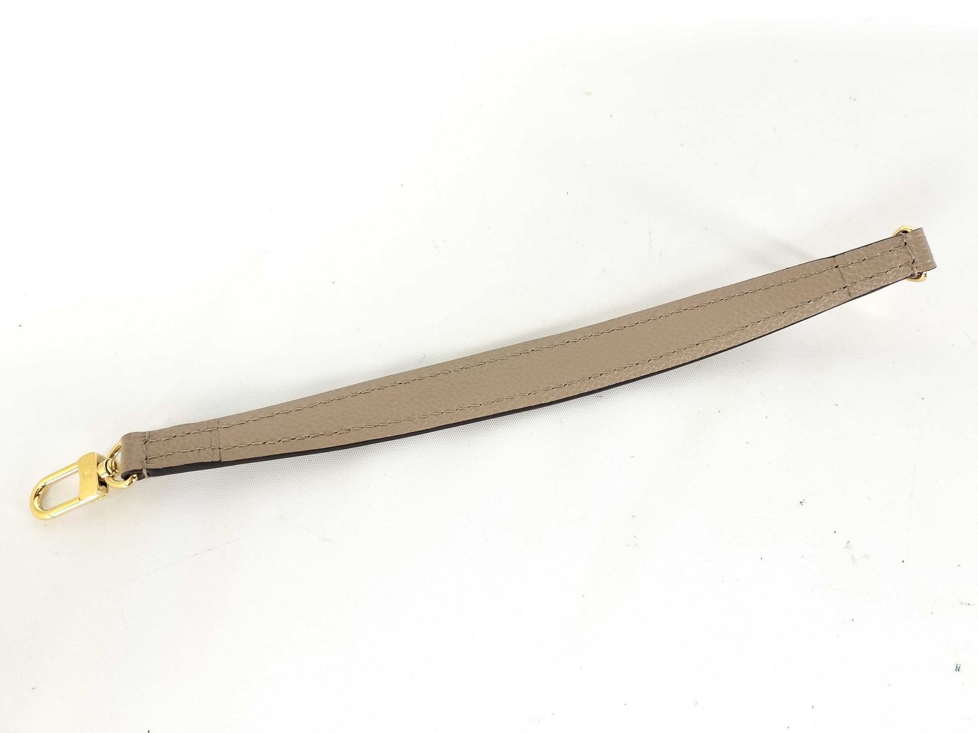 LOUIS VUITTON Handle Strap in Taupe Grained Leather with Gold Hardware