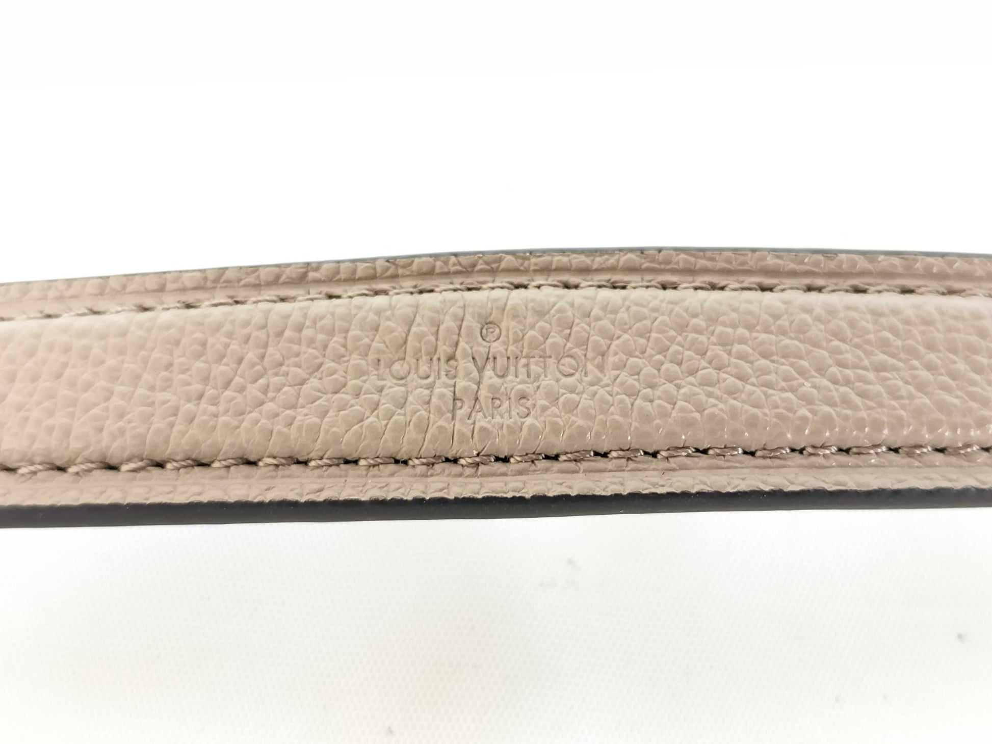 LOUIS VUITTON Handle Strap in Taupe Grained Leather with Gold Hardware