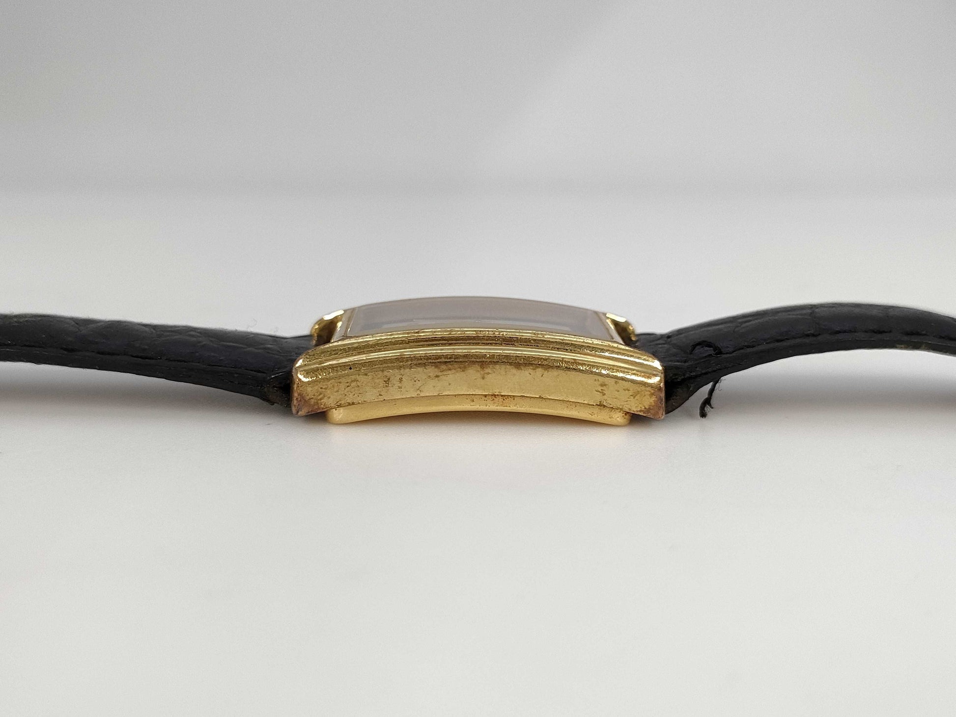 GUCCI 2600L 0053649 Quartz Silver Dial Women's Watch