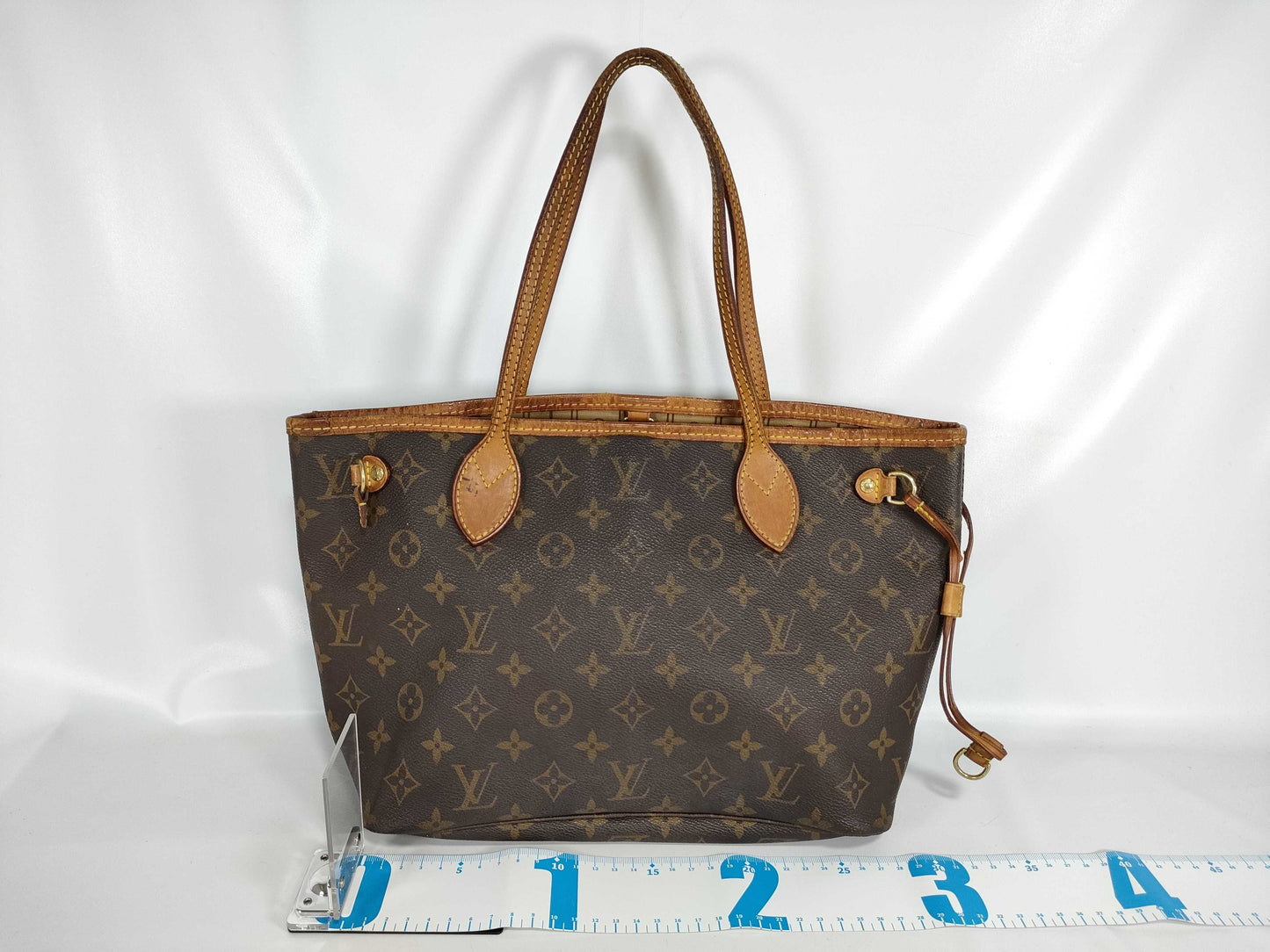 LOUIS VUITTON Monogram Louis Vuitton Monogram Neverfull MM Tote Bag