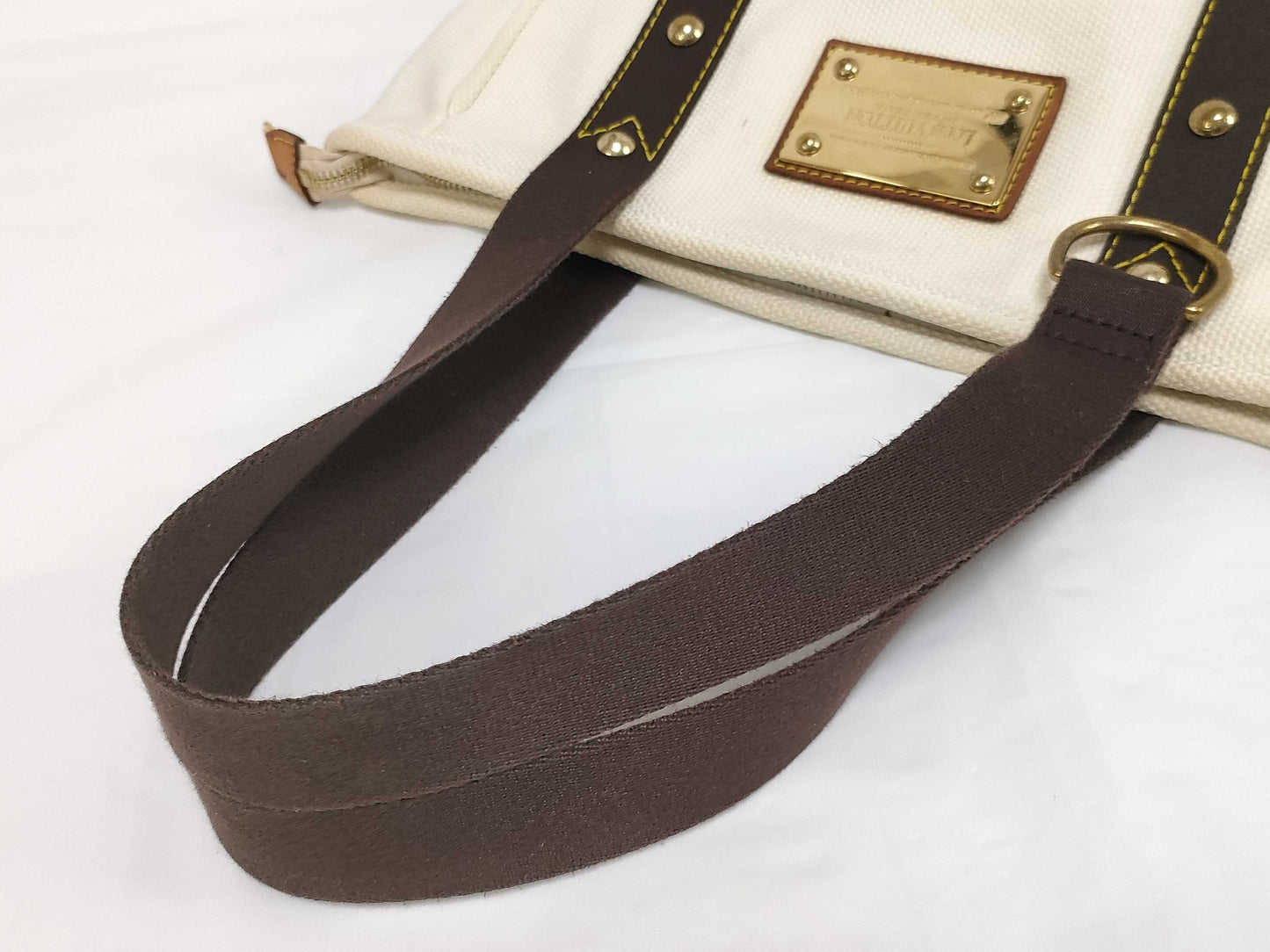 LOUIS VUITTON Cabas MM Ecru Tote Bag