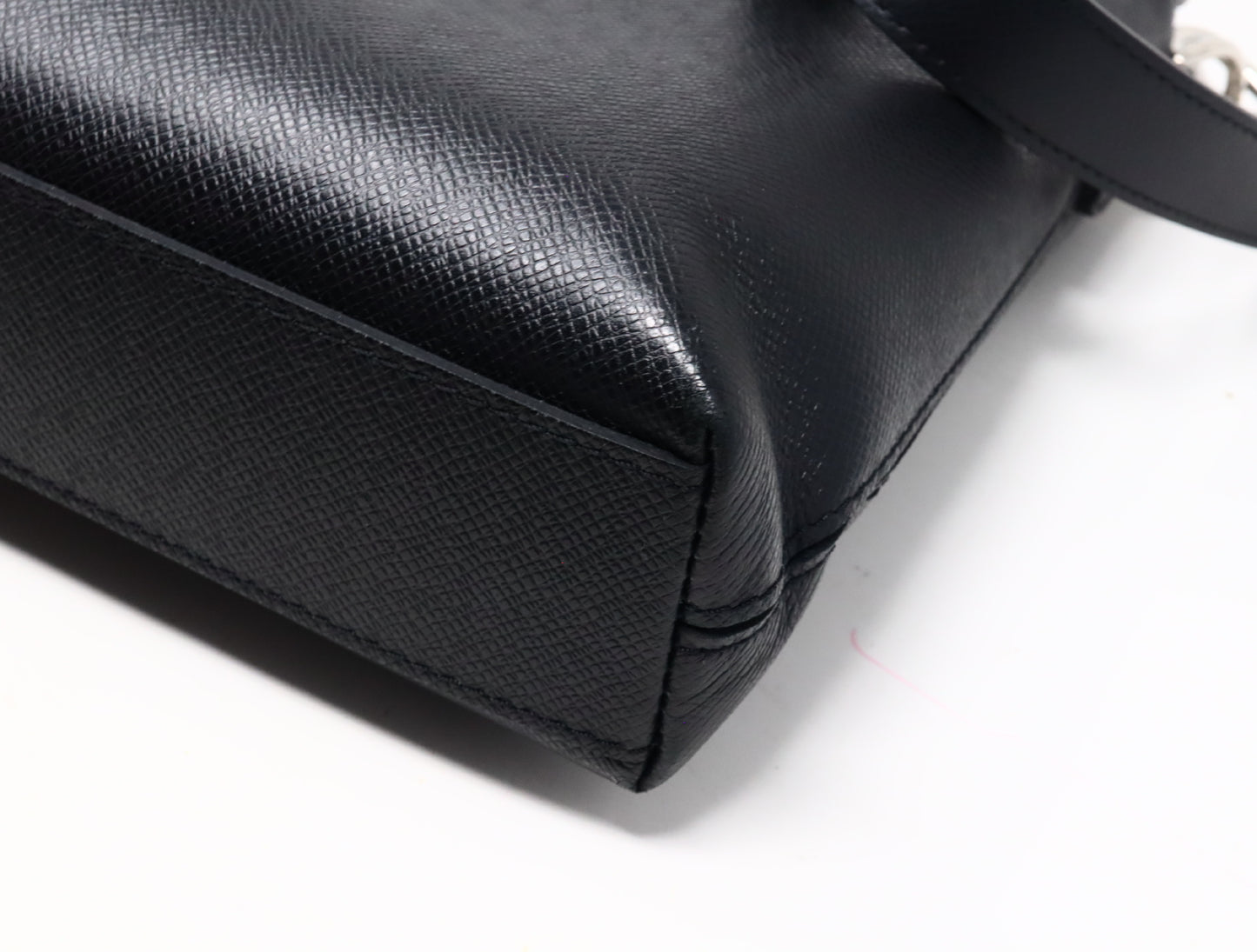 LOUIS VUITTON Taiga Slim Briefcase M30810 Business Bag