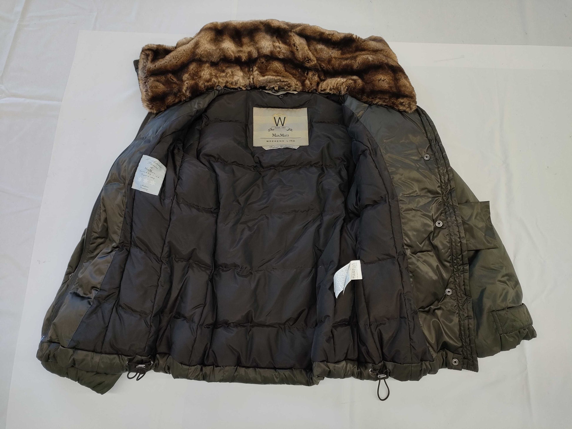 MaxMara Max Mara Down Coat Belt Size 38 Coat