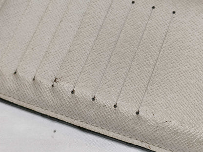 LOUIS VUITTON Taiga Rama Portefeuille Brazza NM White Blanc Long Wallet M30889 Wallet