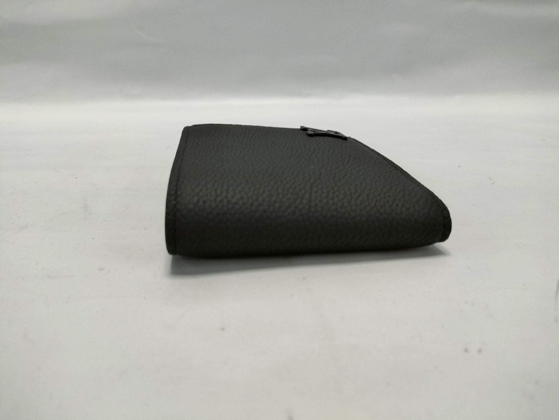 LOUIS VUITTON Portefeuille Multiple M69829 Wallet