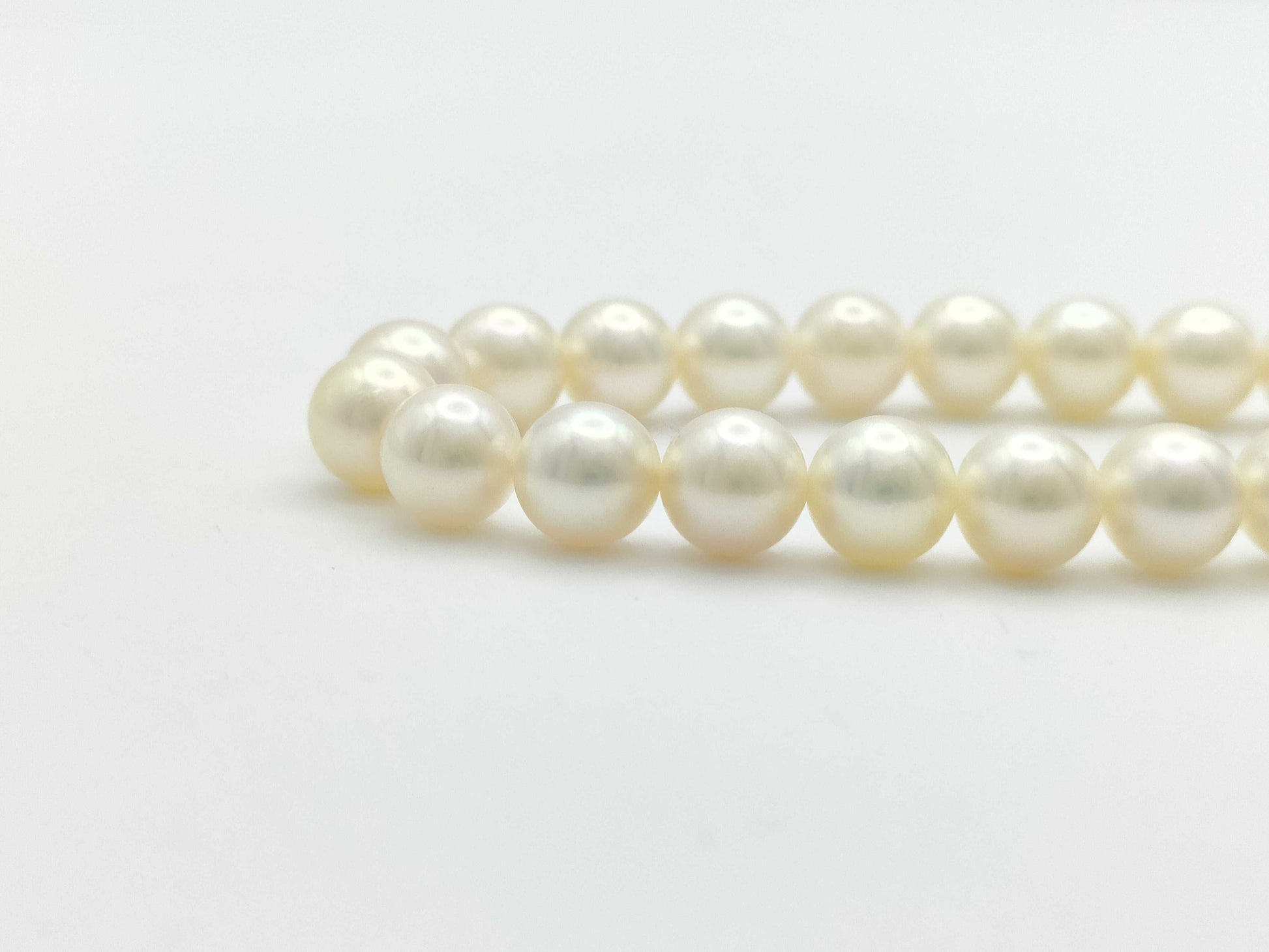 Pearl Necklace, Diameter: Approx. 6.7-6.9mm, Sterling Silver, 29.1g 