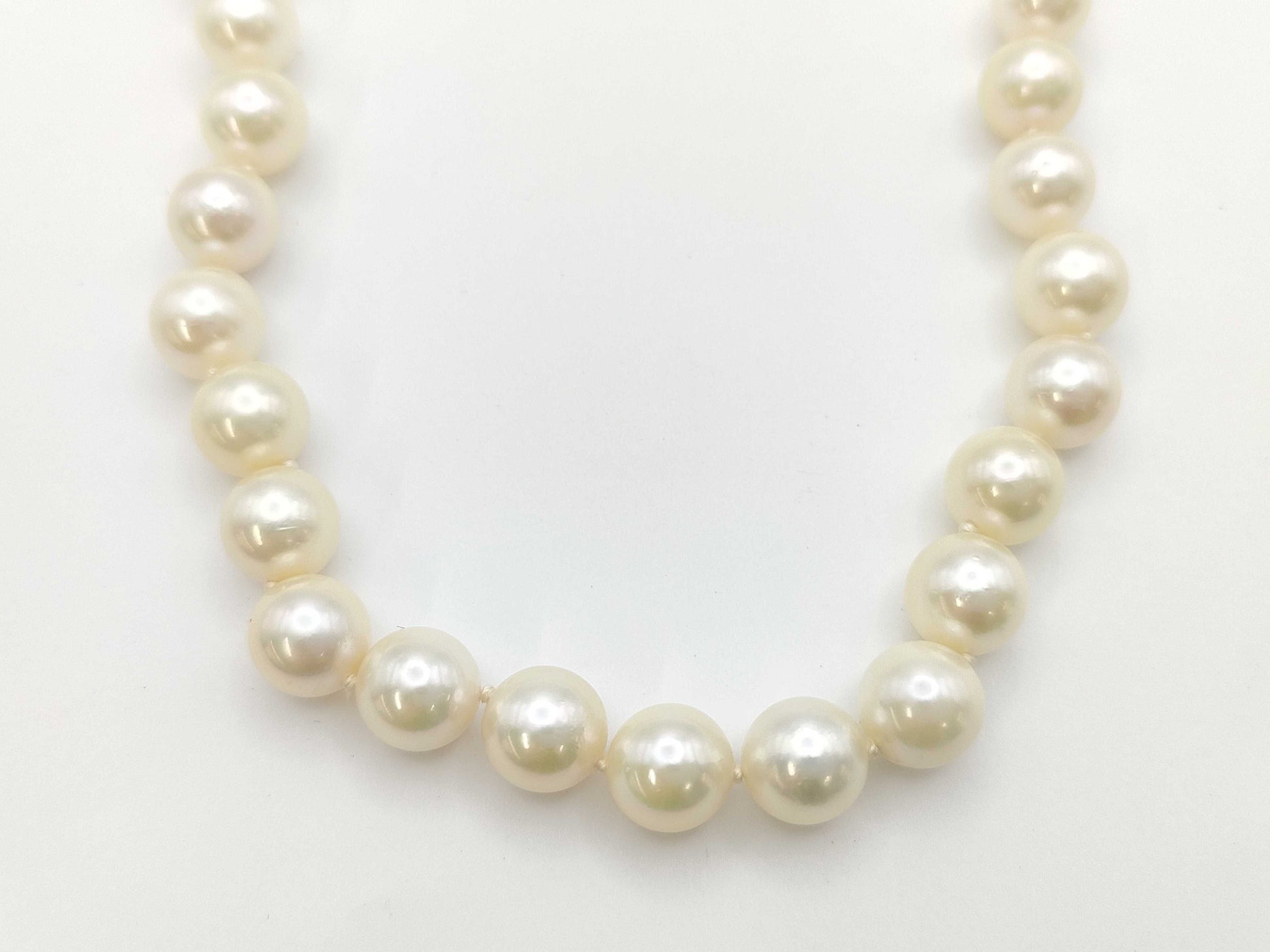 Pearl Necklace, Diameter: Approx. 8.1-8.3mm, Sterling Silver, 43.6g 