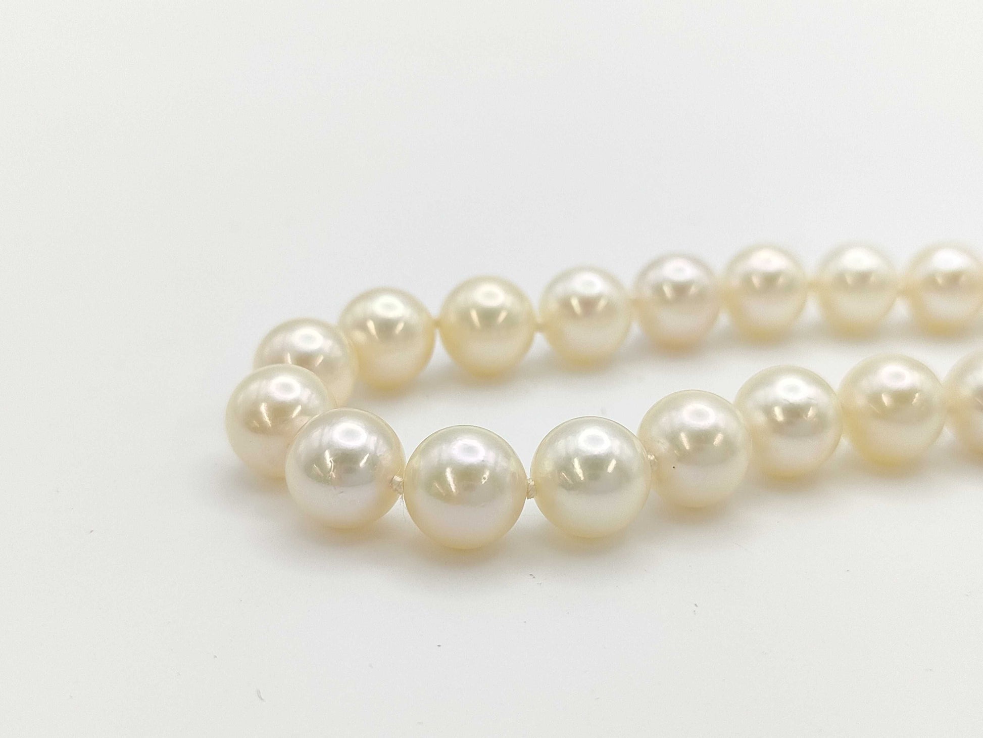 Pearl Necklace, Diameter: Approx. 8.1-8.3mm, Sterling Silver, 43.6g 