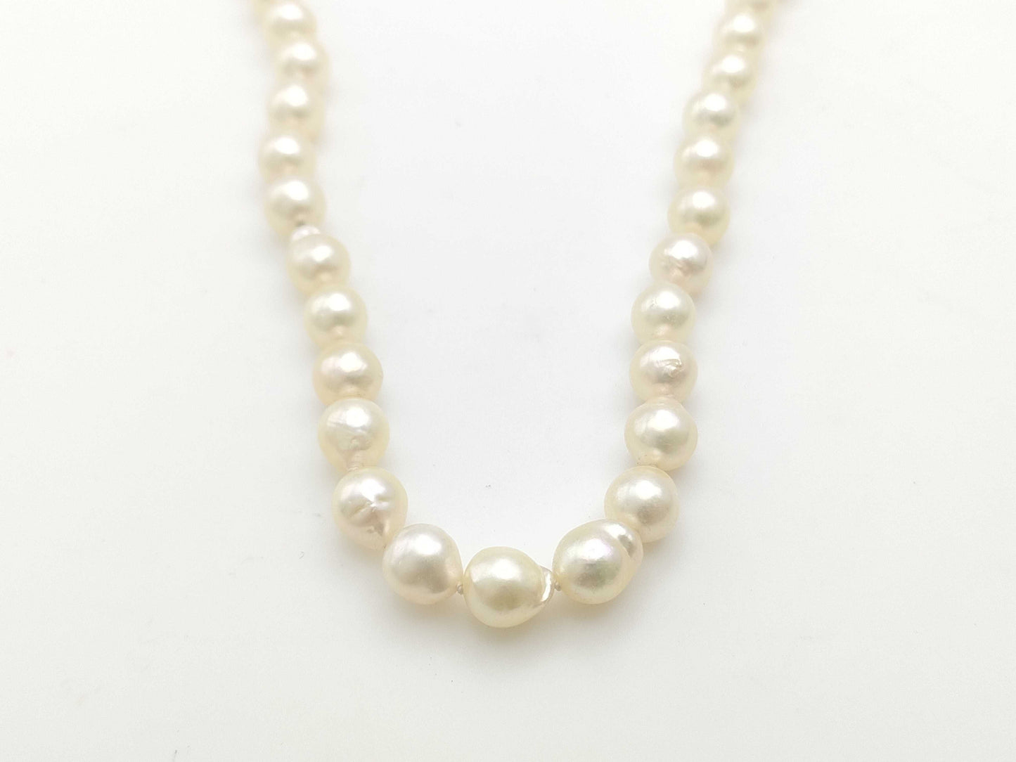 Semi-Round Pearl Necklace, Diameter: Approx. 7.6-7.8mm, 18K Gold, 31.8g 