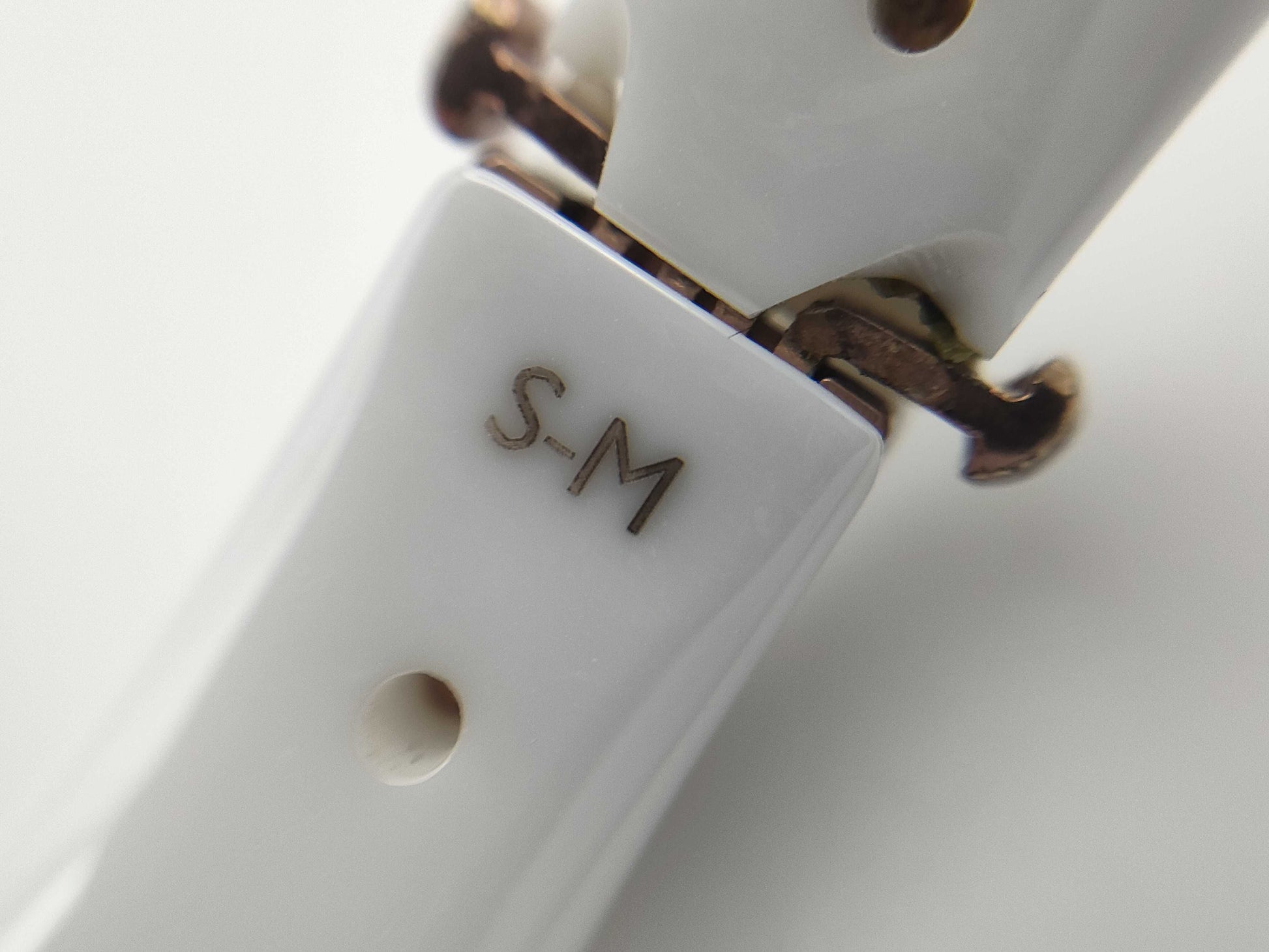 Damiani D Icon Small-Medium White Ceramic 1PD PG 750 50.5g Bracelet/Bangle 