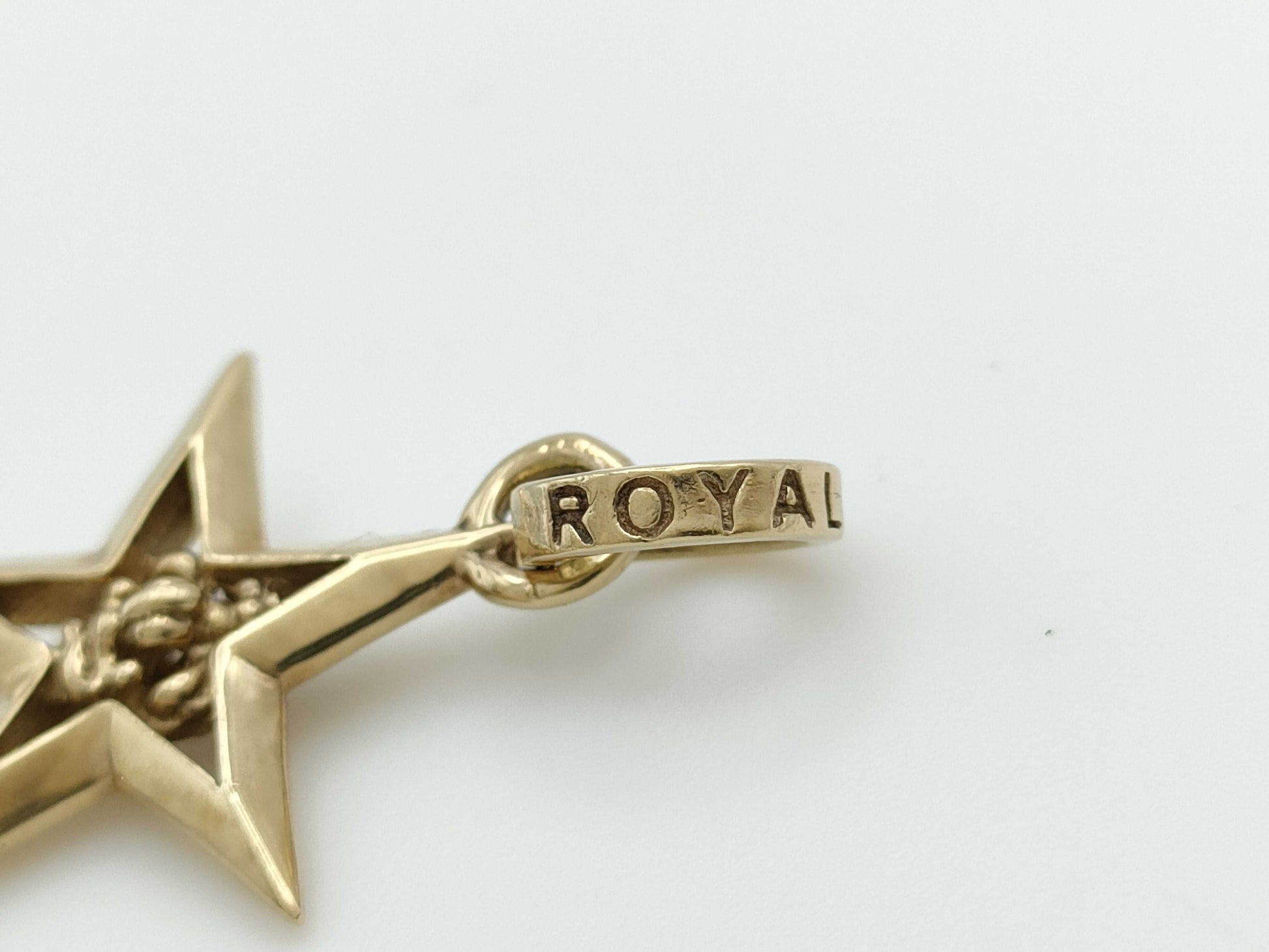 Royal Order K9 2.4g Pendant Top 