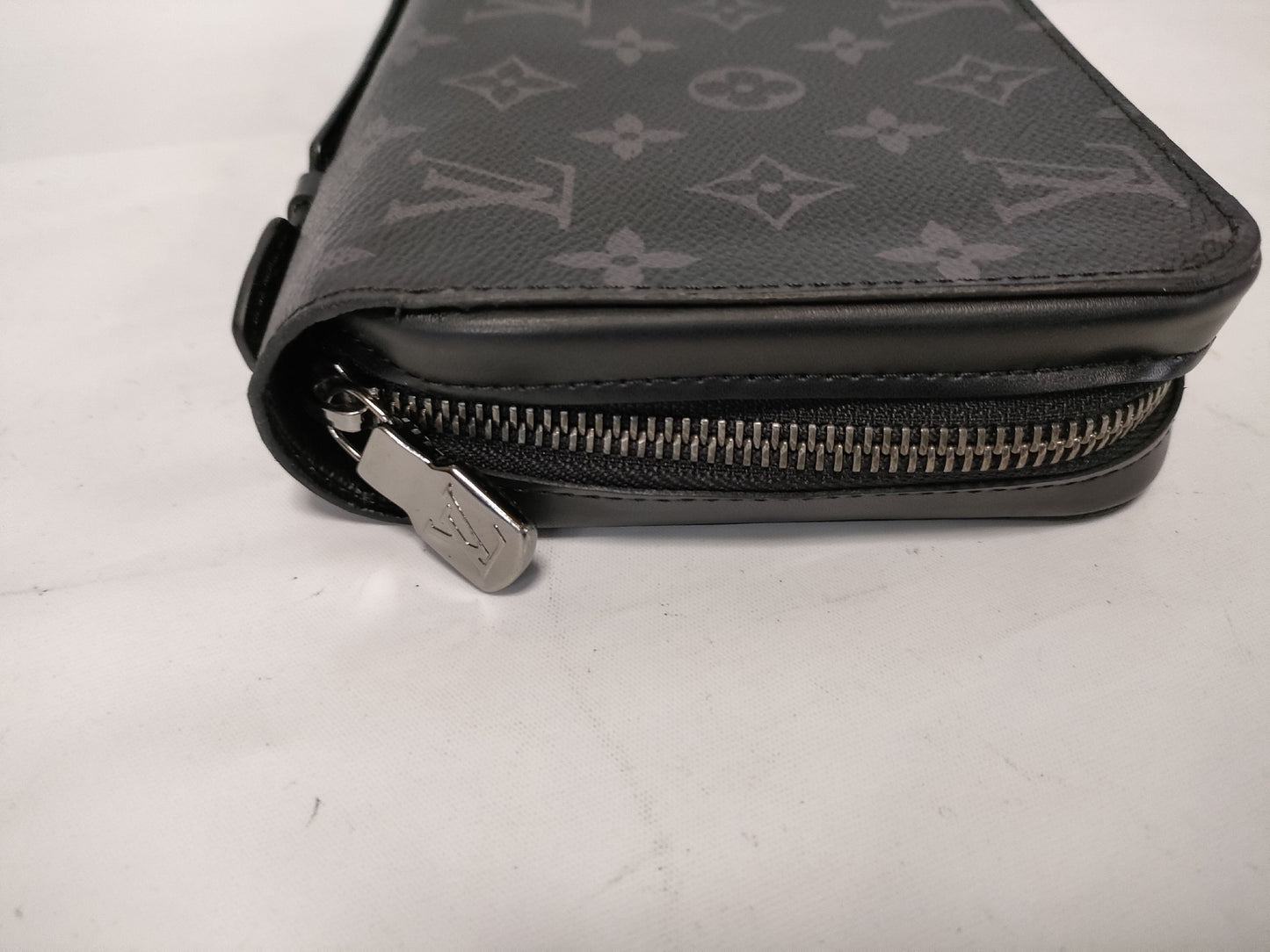 LOUIS VUITTON Monogram Eclipse Zippy XL M61698 RFID-Free Wallet/Second Bag
