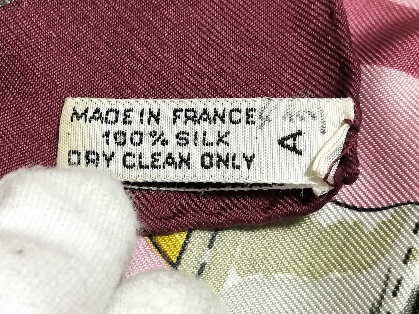 HERMES Carre HERMES Carre 90 Scarf Silk Scarf