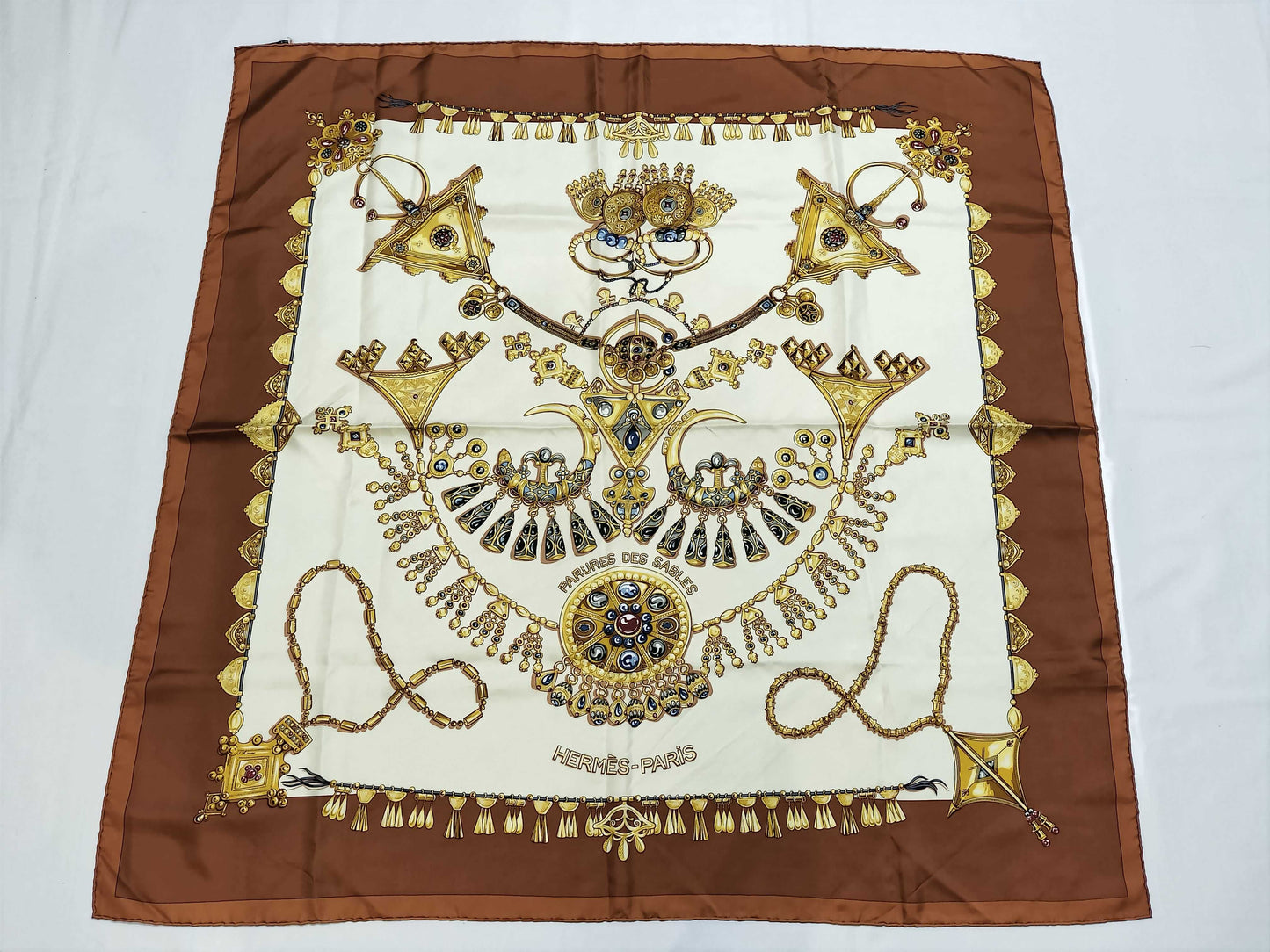 HERMES Carre HERMES Carre 90 Scarf Silk Scarf