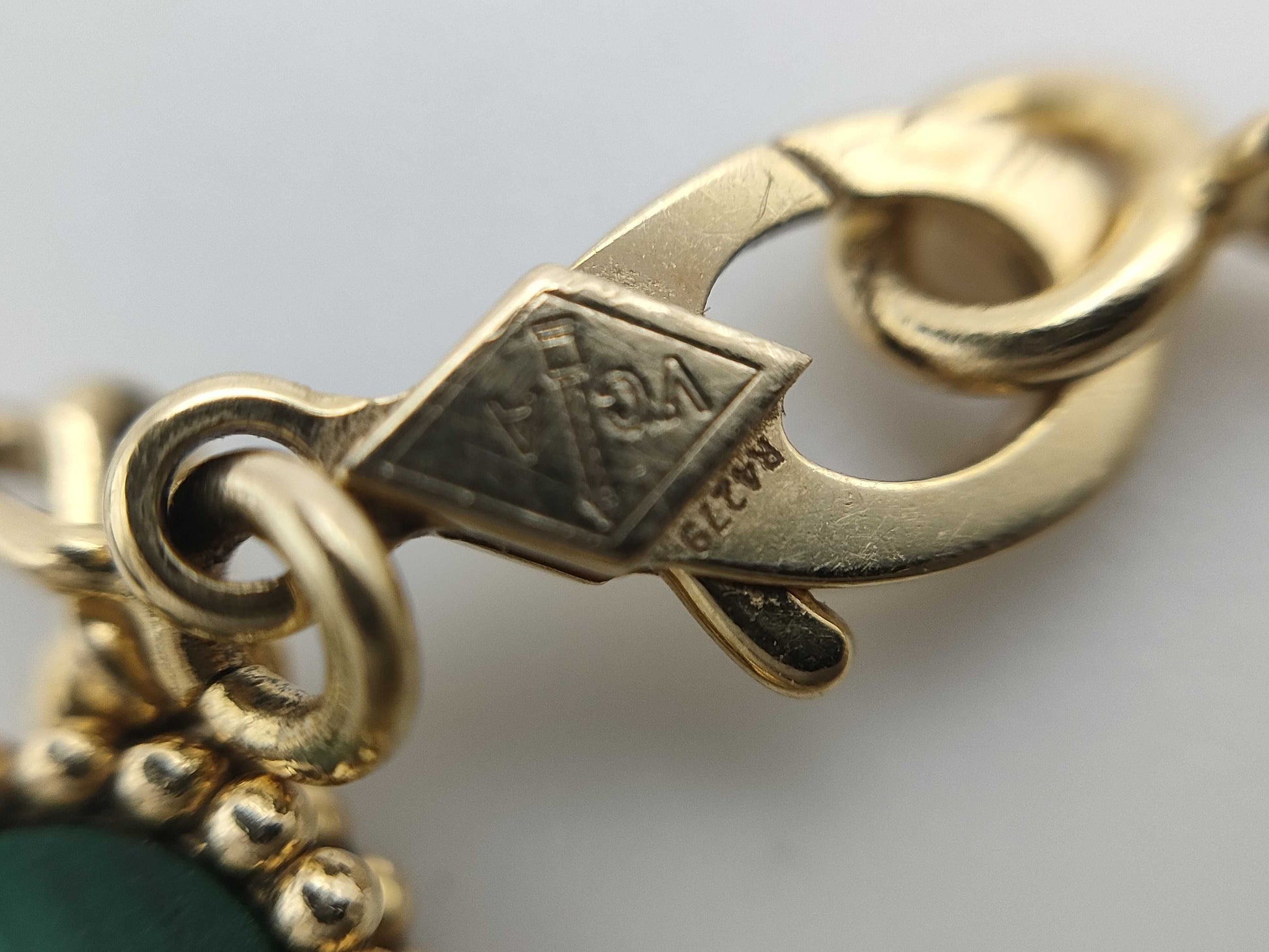 Van Cleef & Arpels Vintage Alhambra 5-Piece Malachite Bracelet in Yellow Gold and Au750, 12.6g