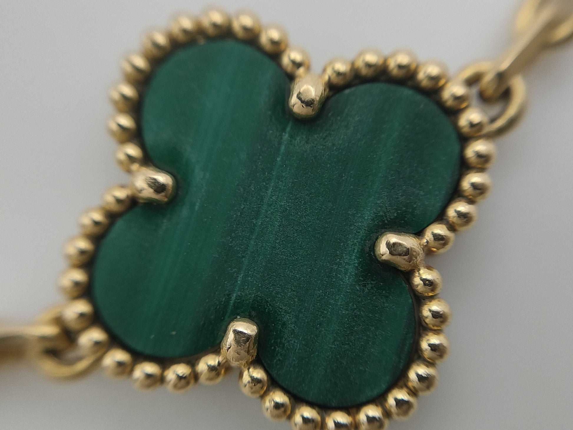 Van Cleef & Arpels Vintage Alhambra 5-Piece Malachite Bracelet in Yellow Gold and Au750, 12.6g