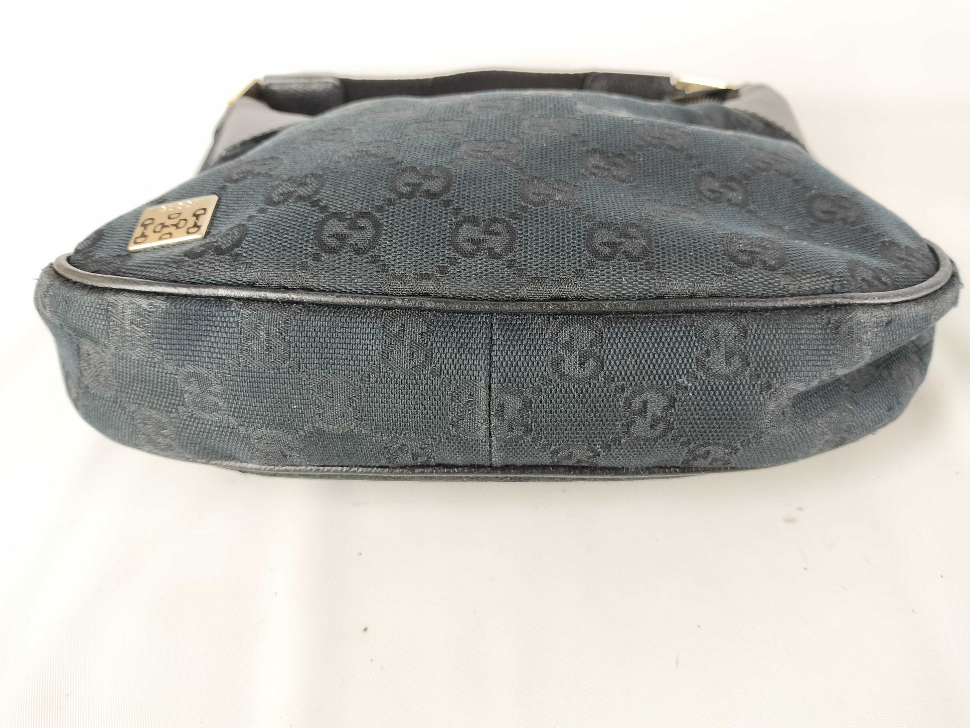 GUCCI GUCCI 145811 GG Canvas One-Shoulder Black Shoulder Bag